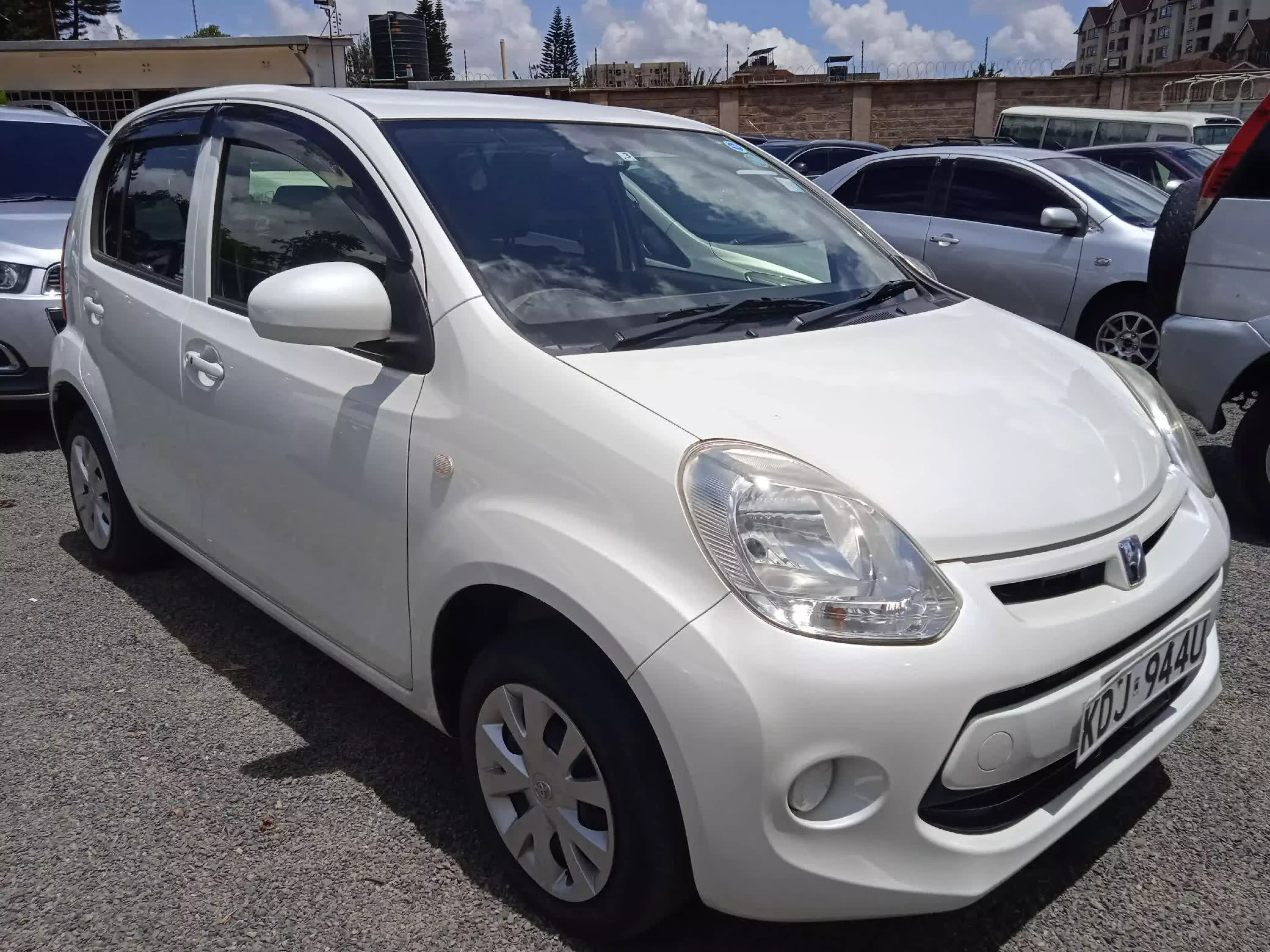 Toyota Passo - 2015
