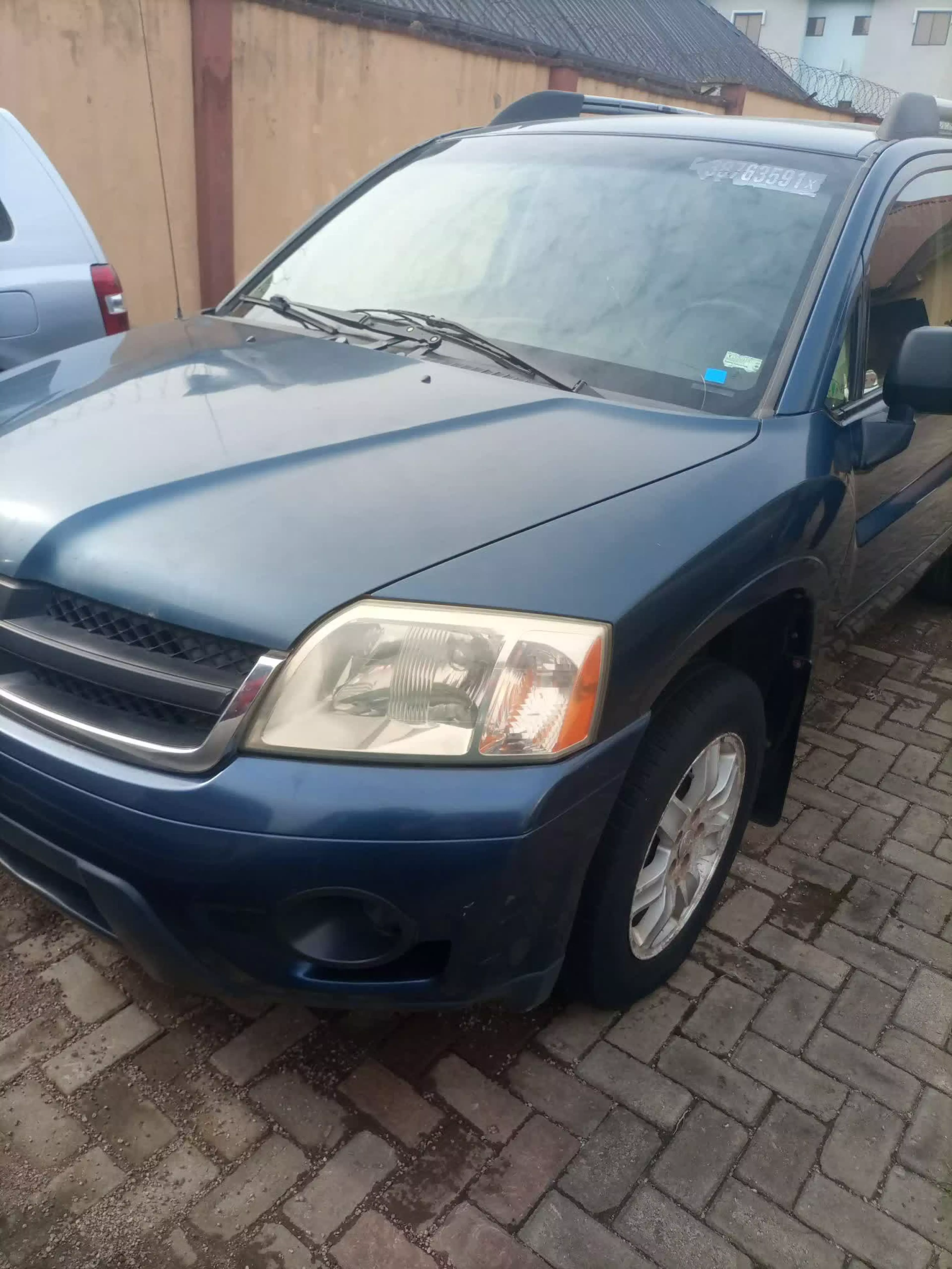 Mitsubishi Endeavor - 2006