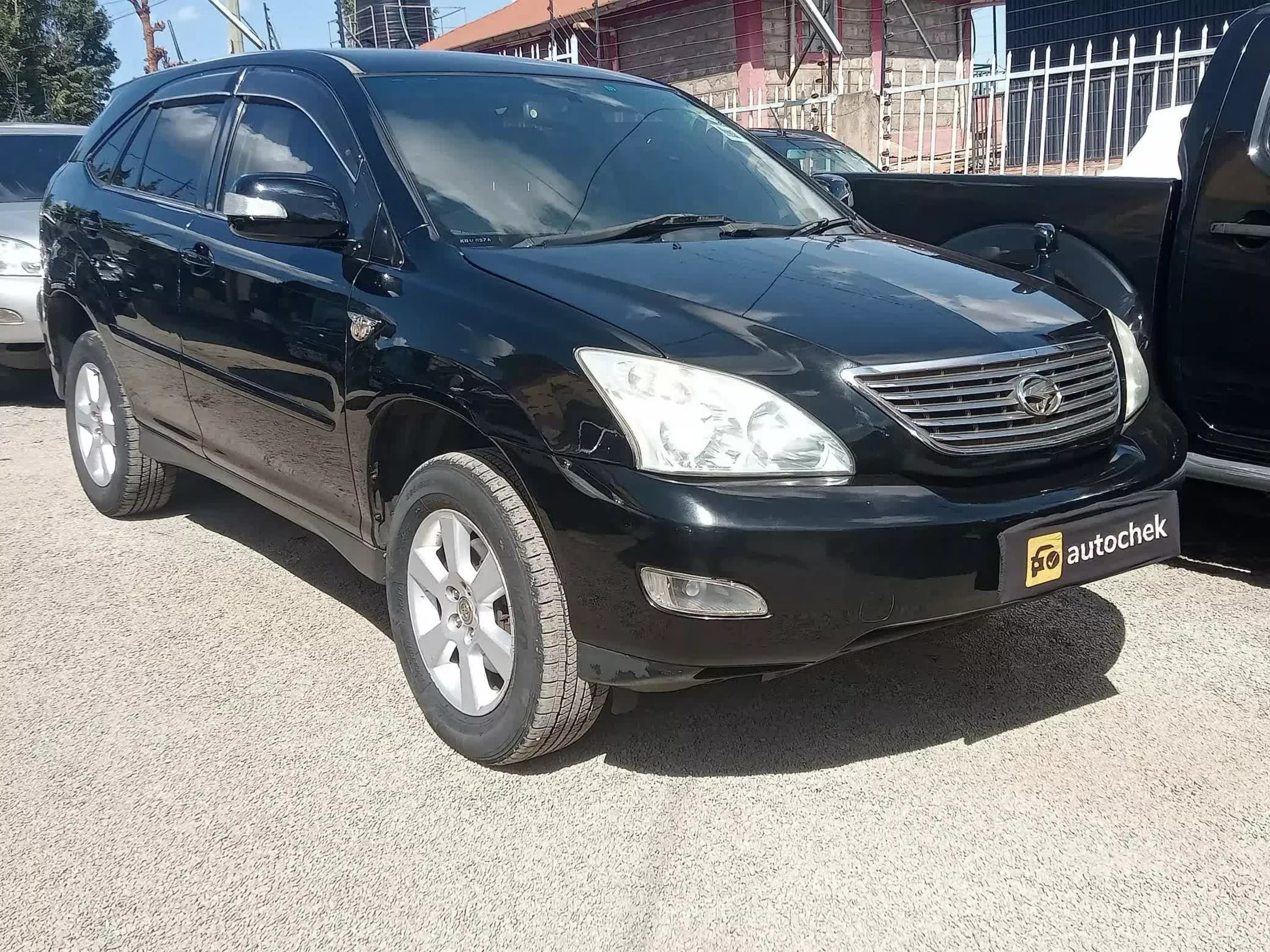 Toyota Harrier - 2005