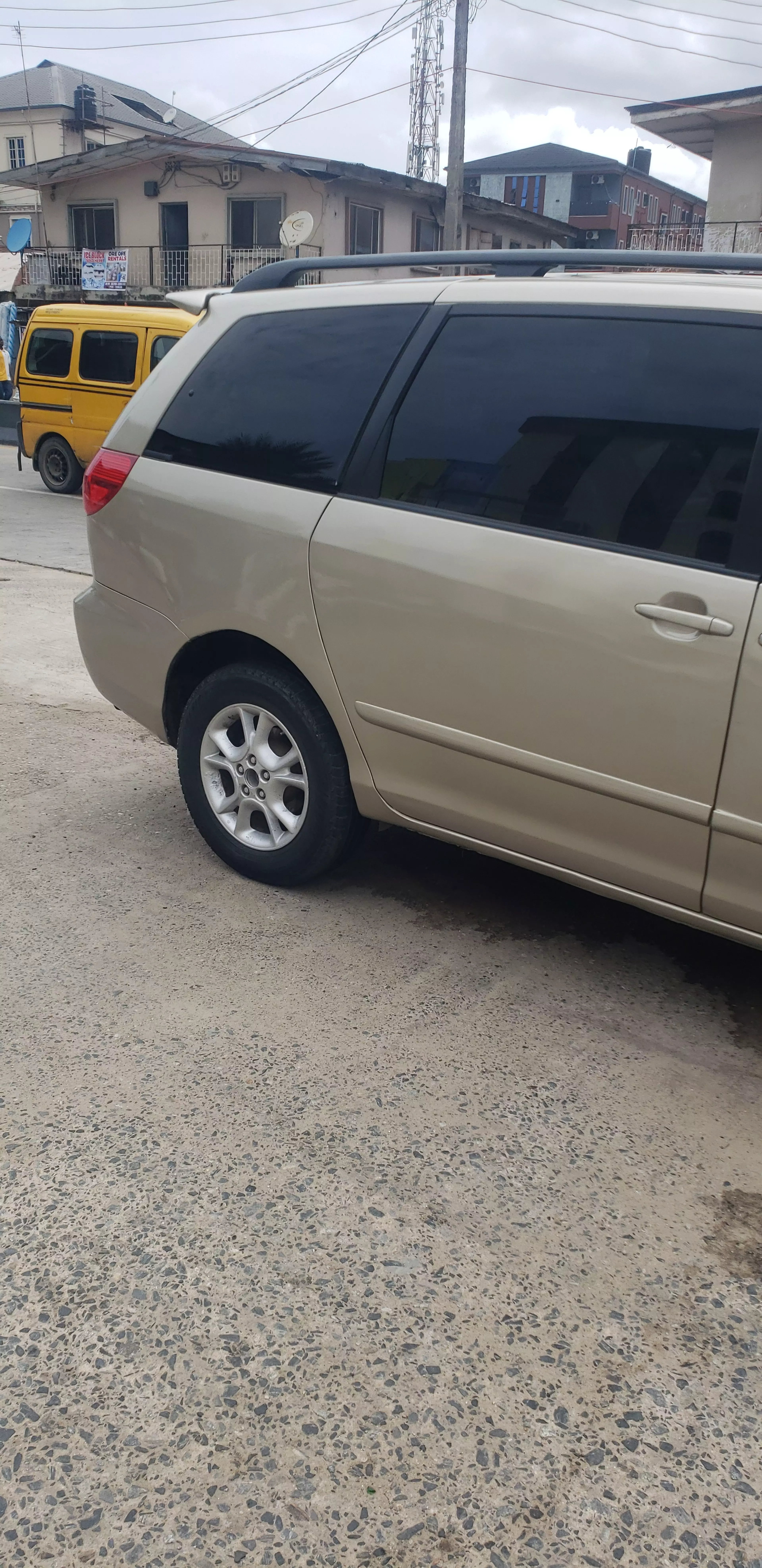 Toyota Sienna   - 2006