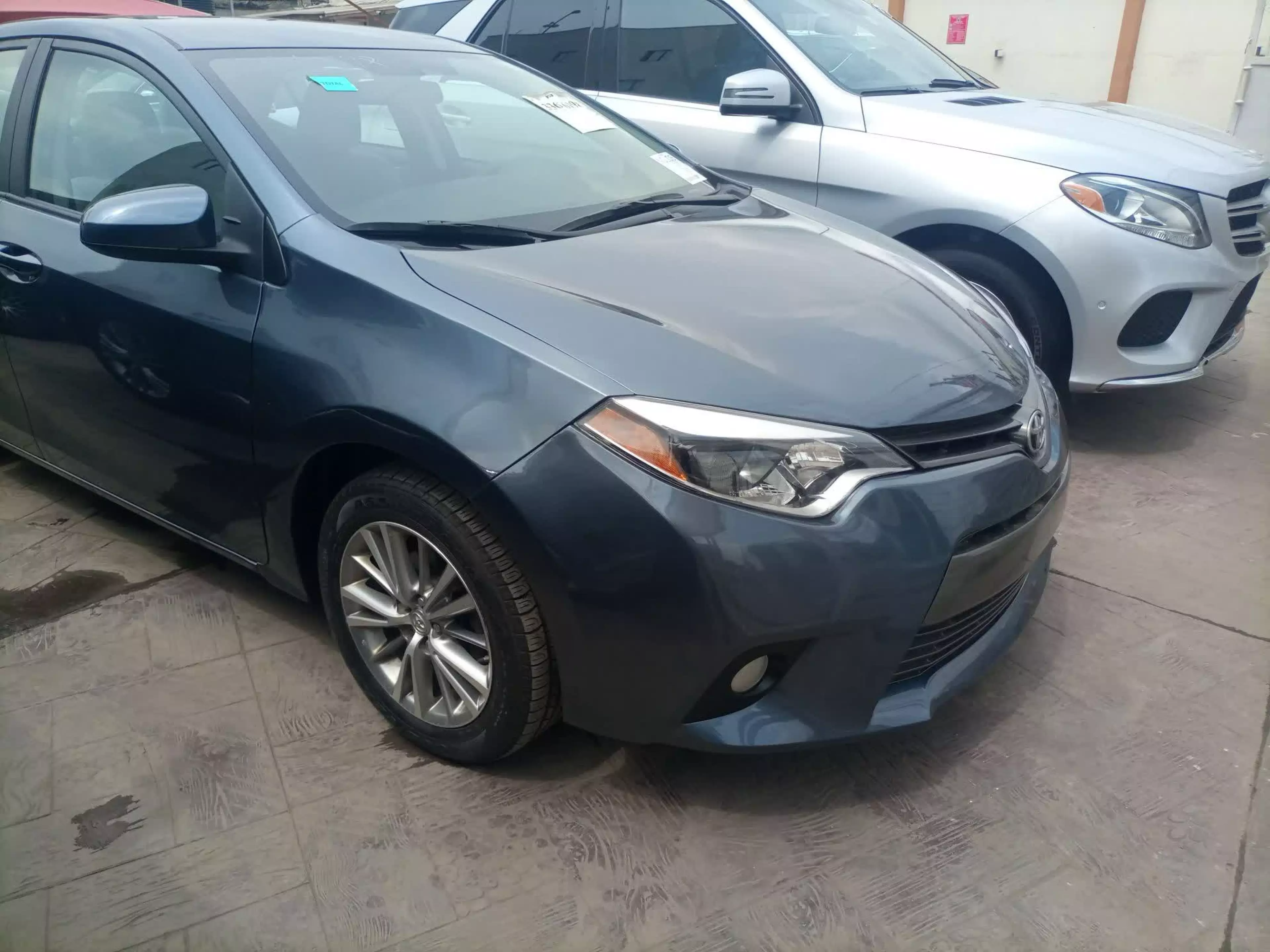 Toyota Corolla - 2015