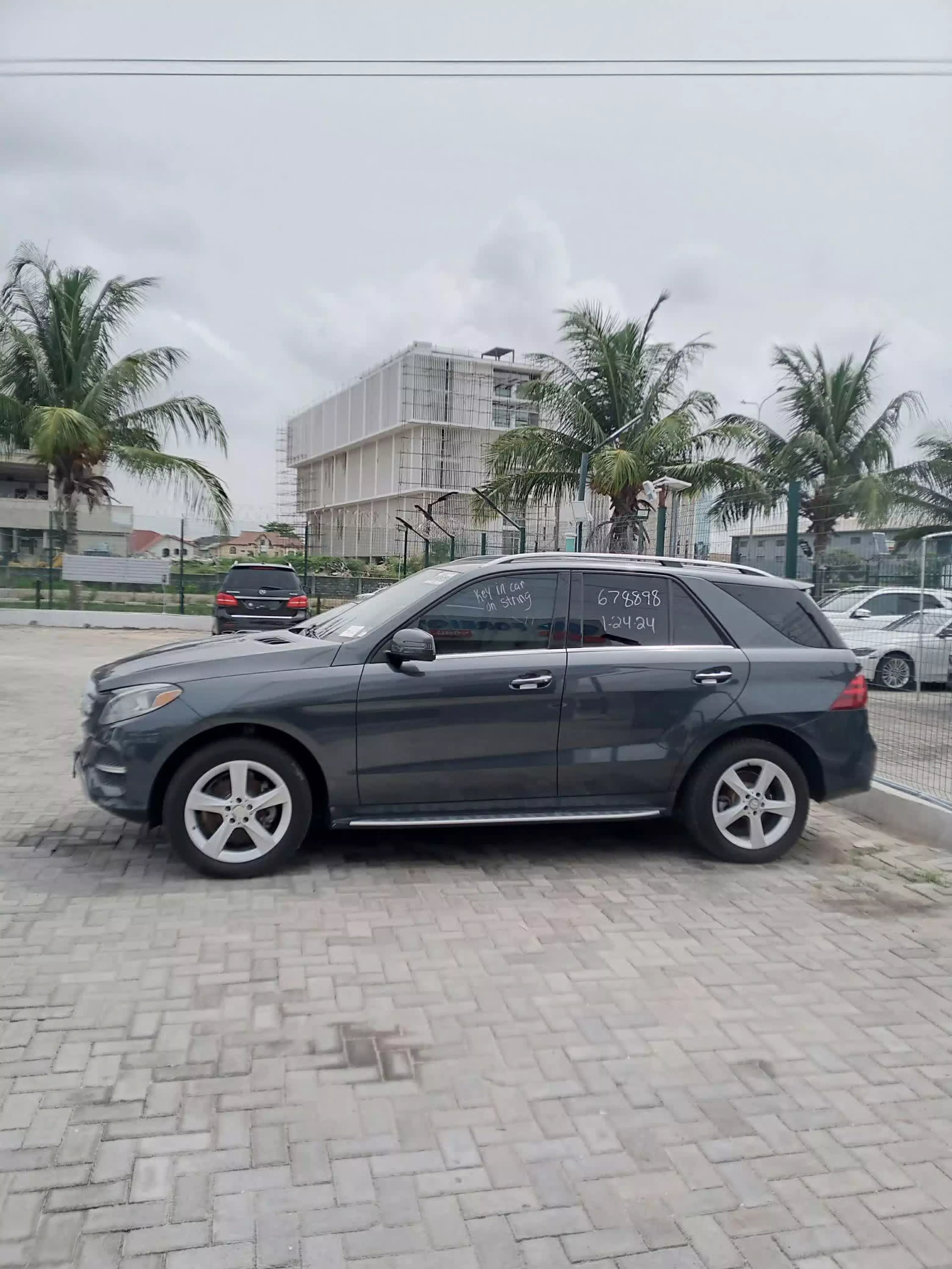 Mercedes-Benz GLE 350   - 2016
