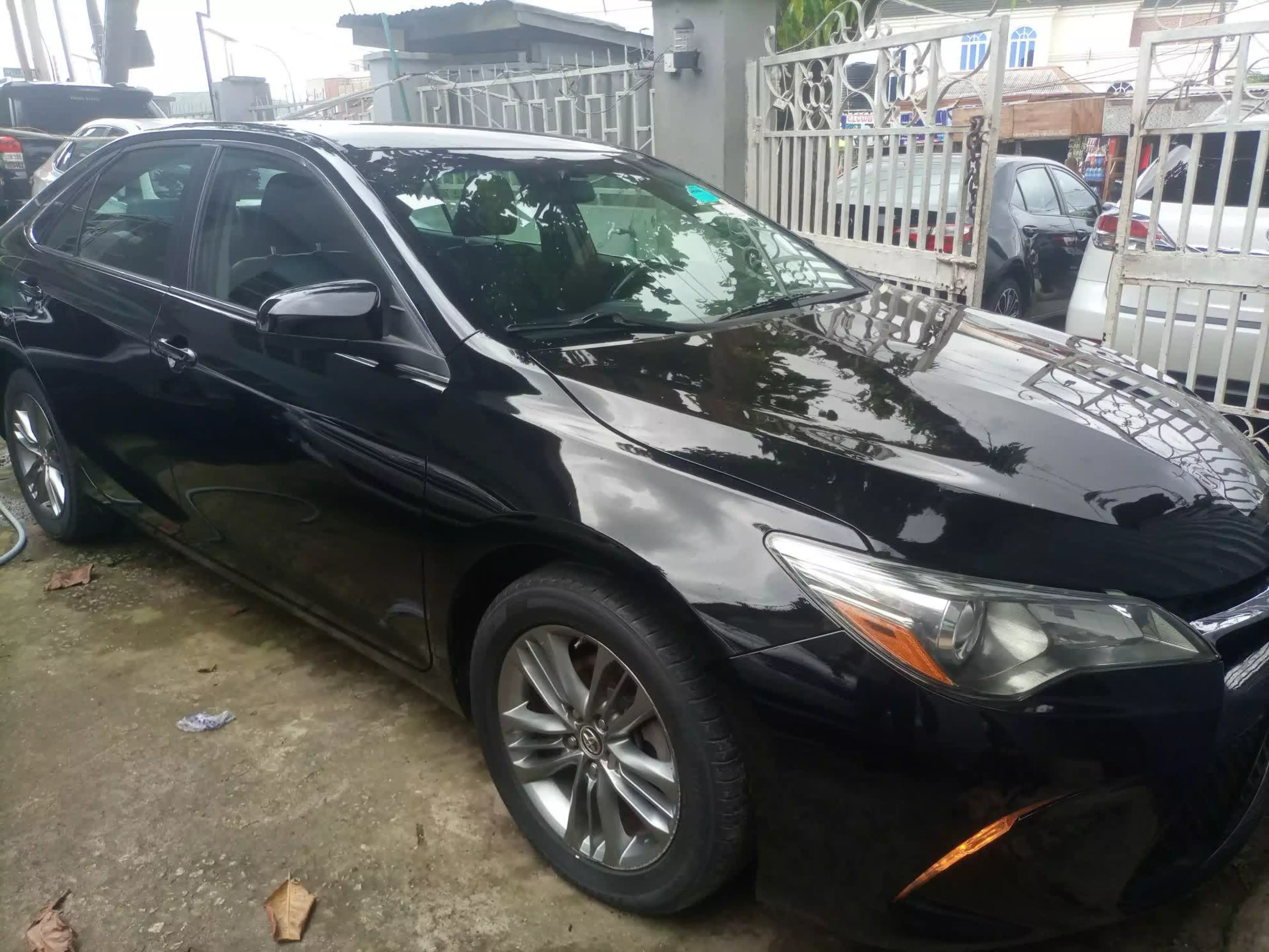 Toyota Camry - 2015