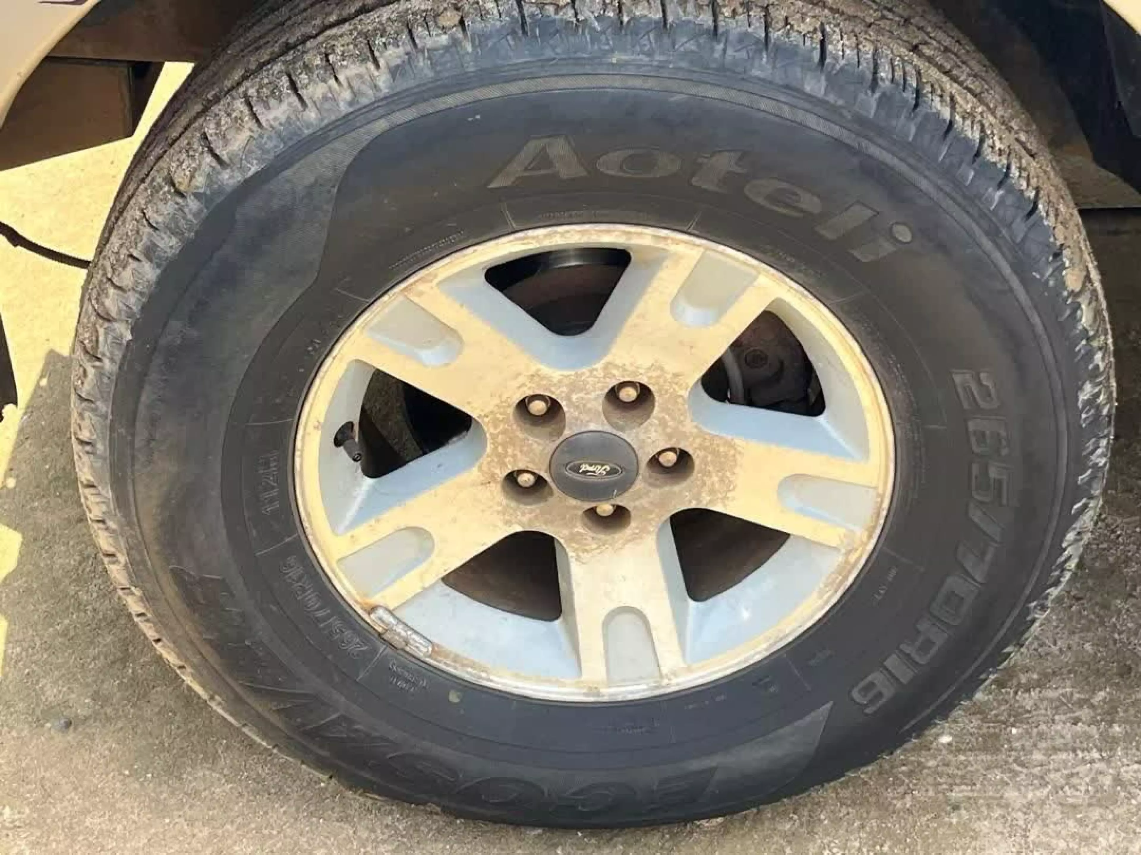 Ford Explorer XLT 3.5L   - 2005