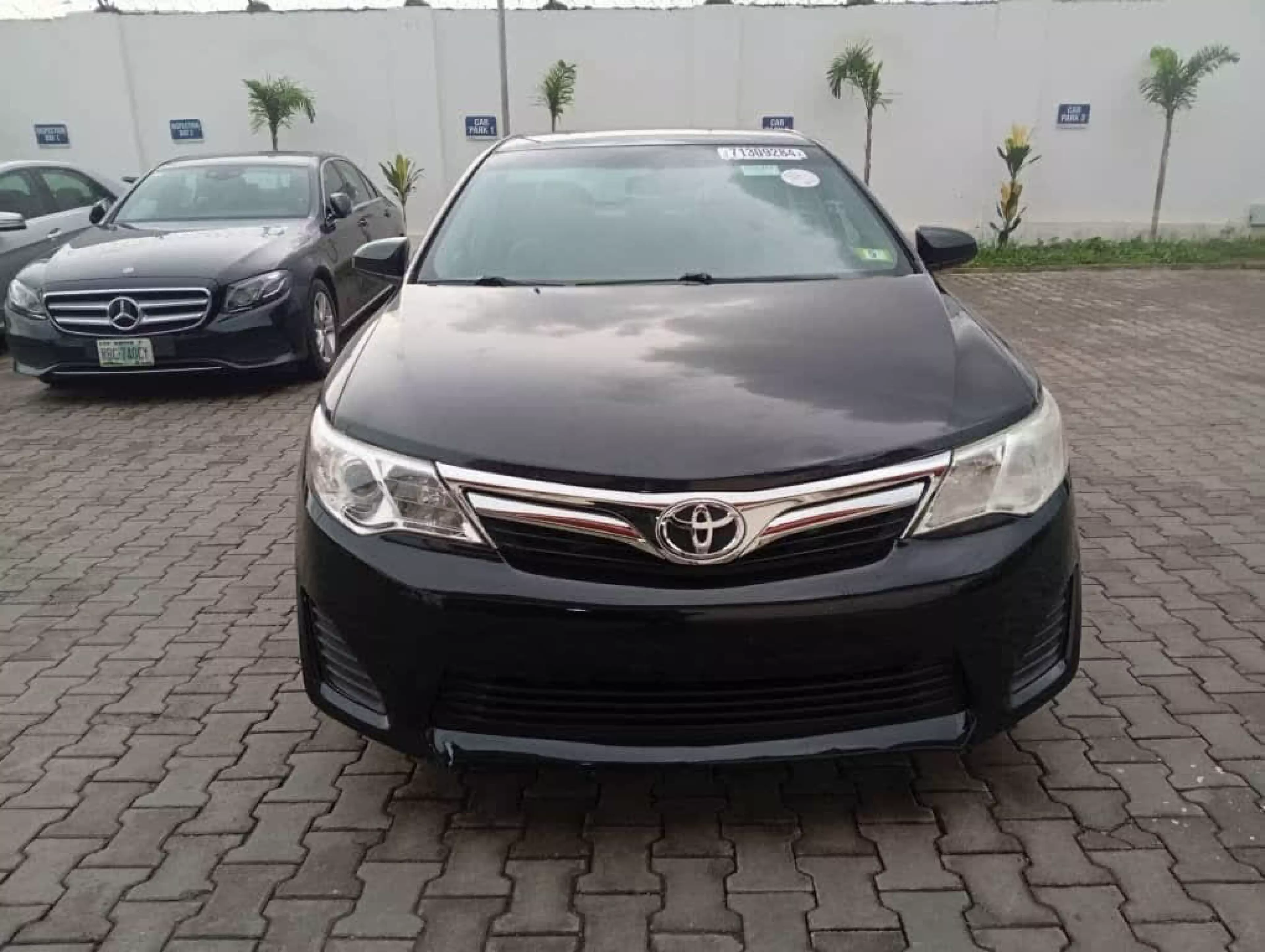 Toyota Camry - 2010