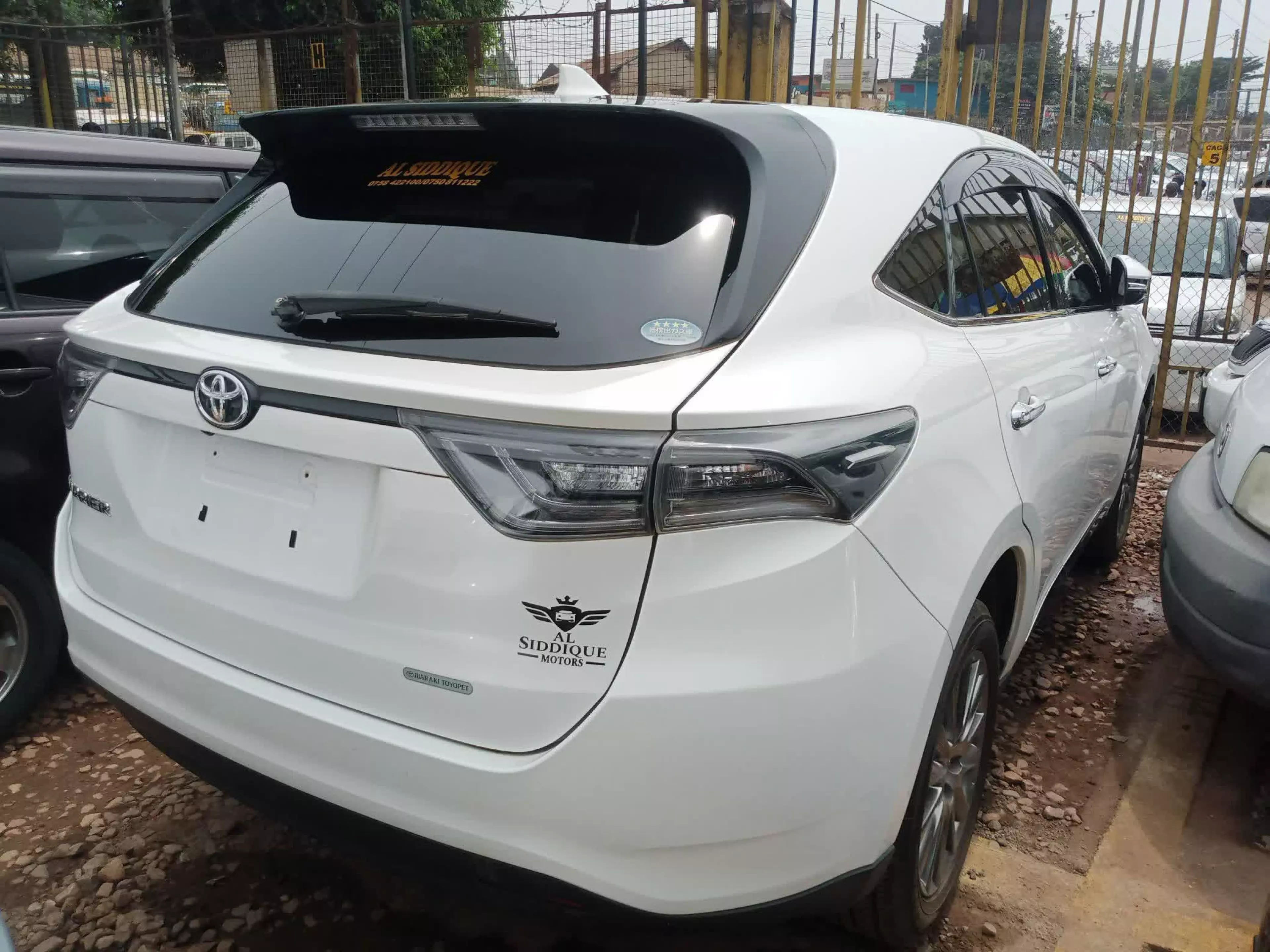 Toyota Harrier - 2014