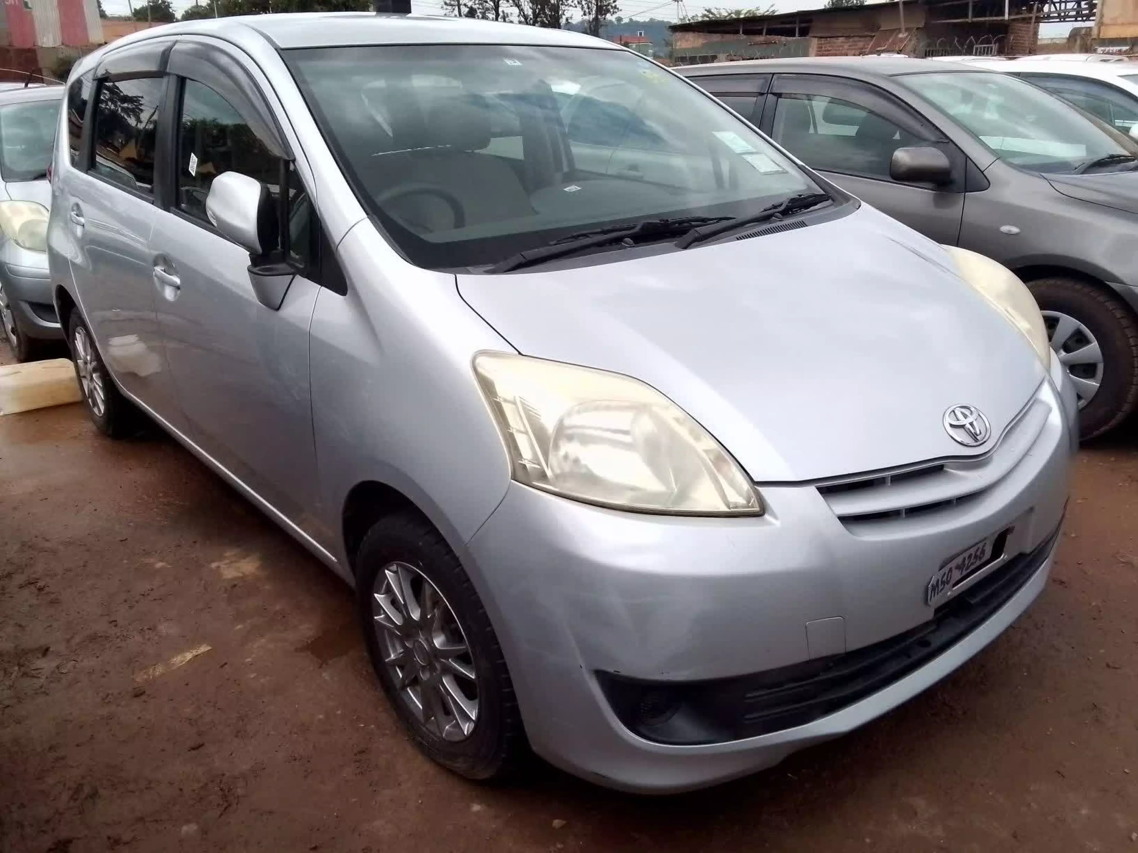 Toyota Passo Sette - 2009