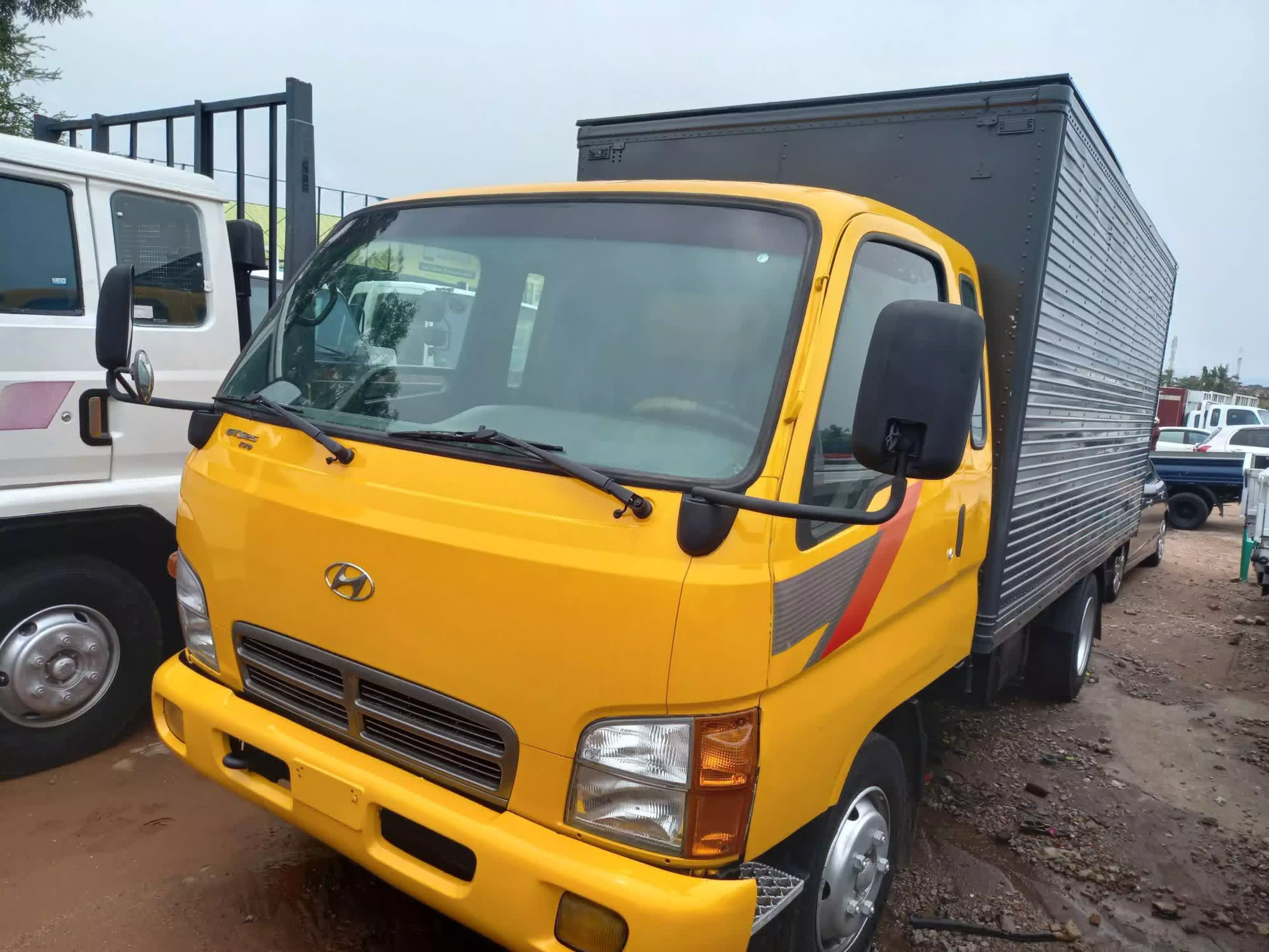 Hyundai Mighty - 2004