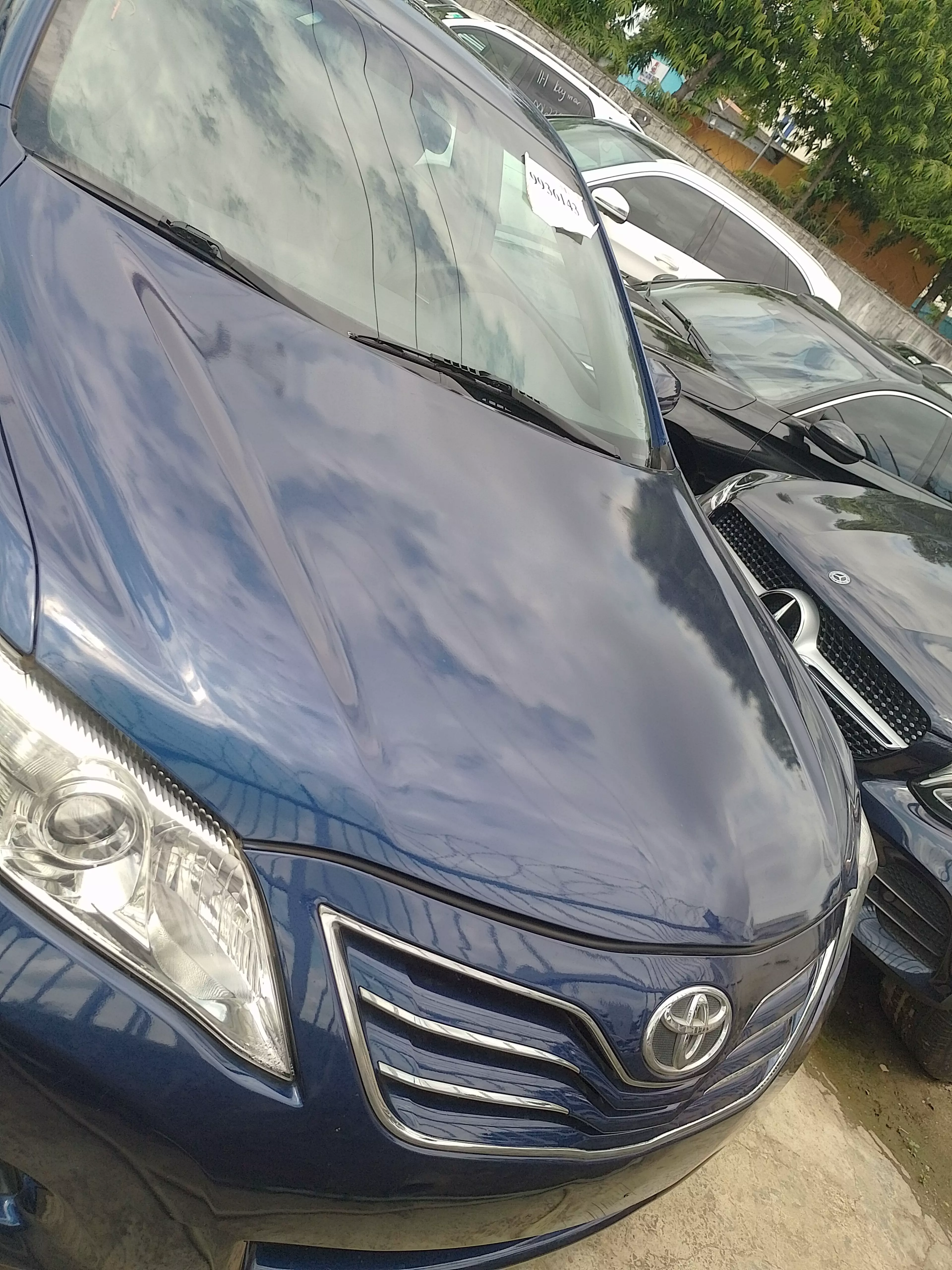 Toyota Camry   - 2010