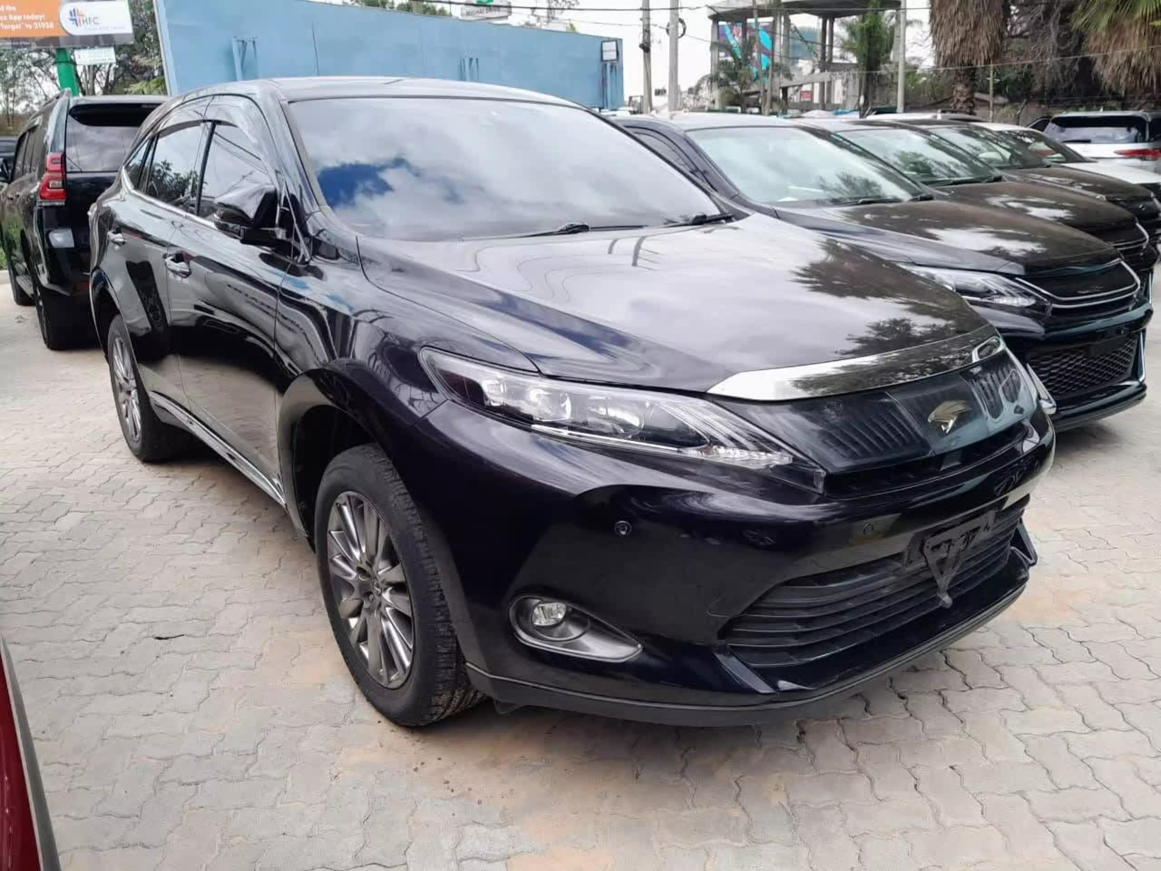Toyota Harrier - 2015