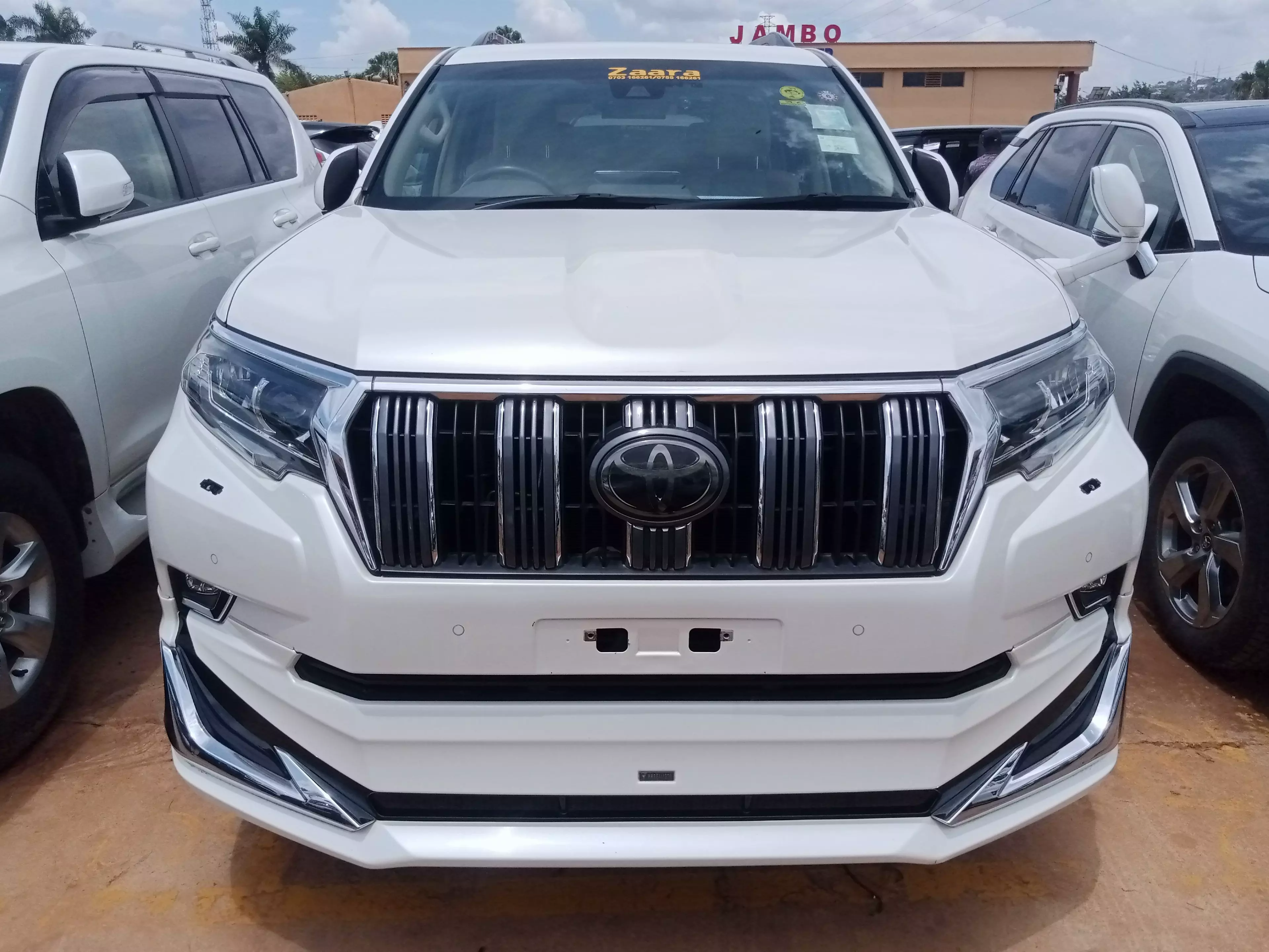 Toyota Landcruiser Prado   - 2017