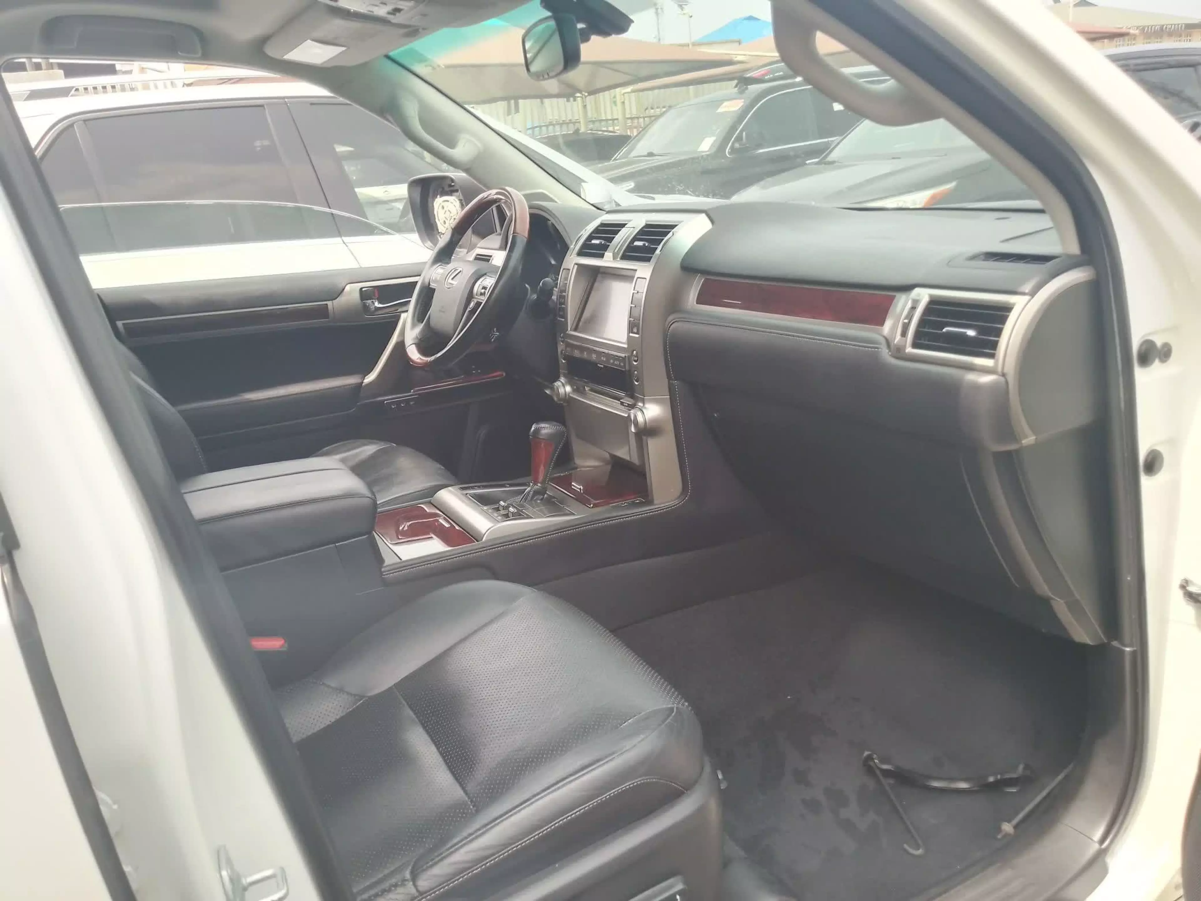 Lexus GX 460   - 2012