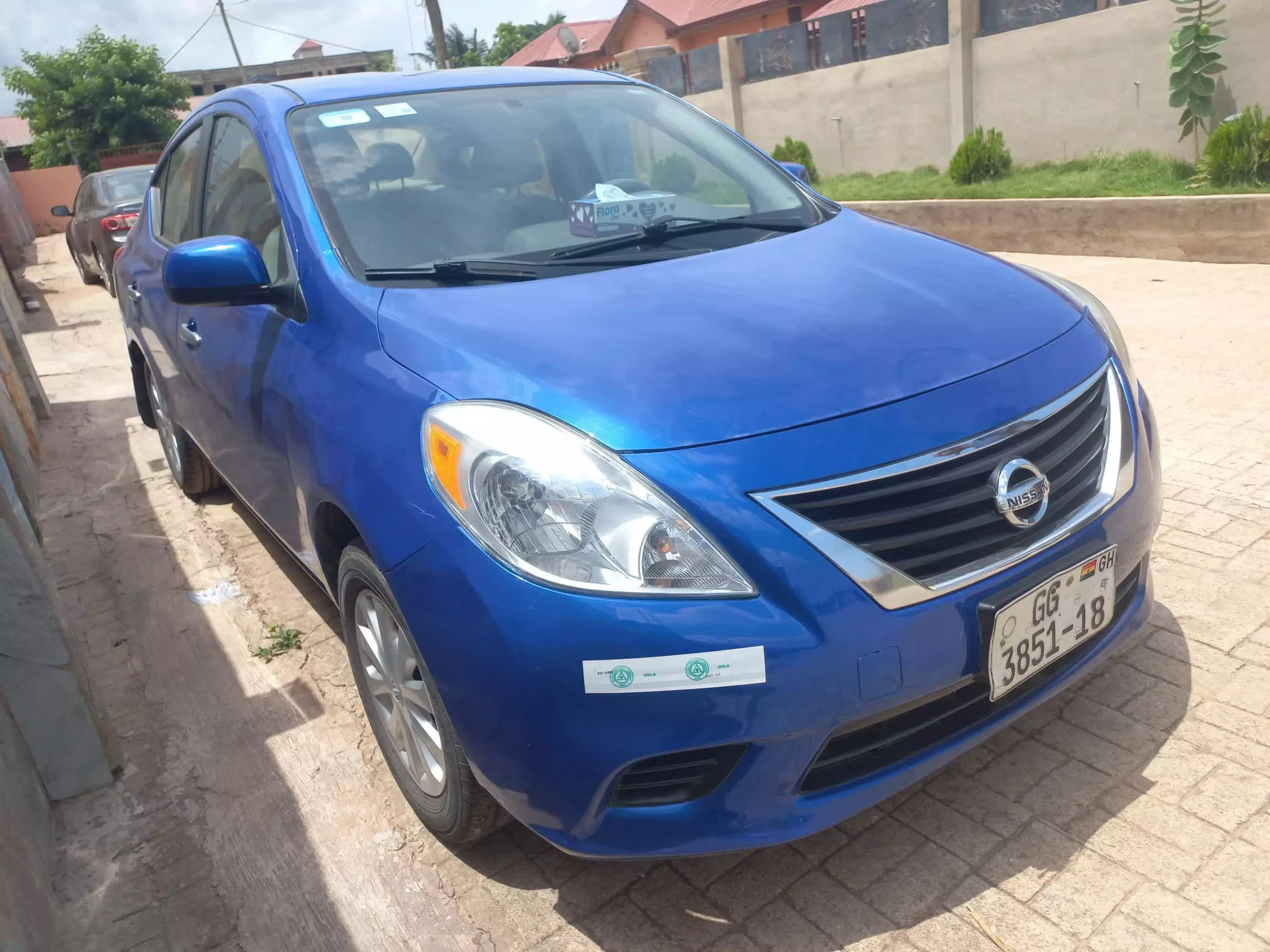 Nissan Versa - 2013