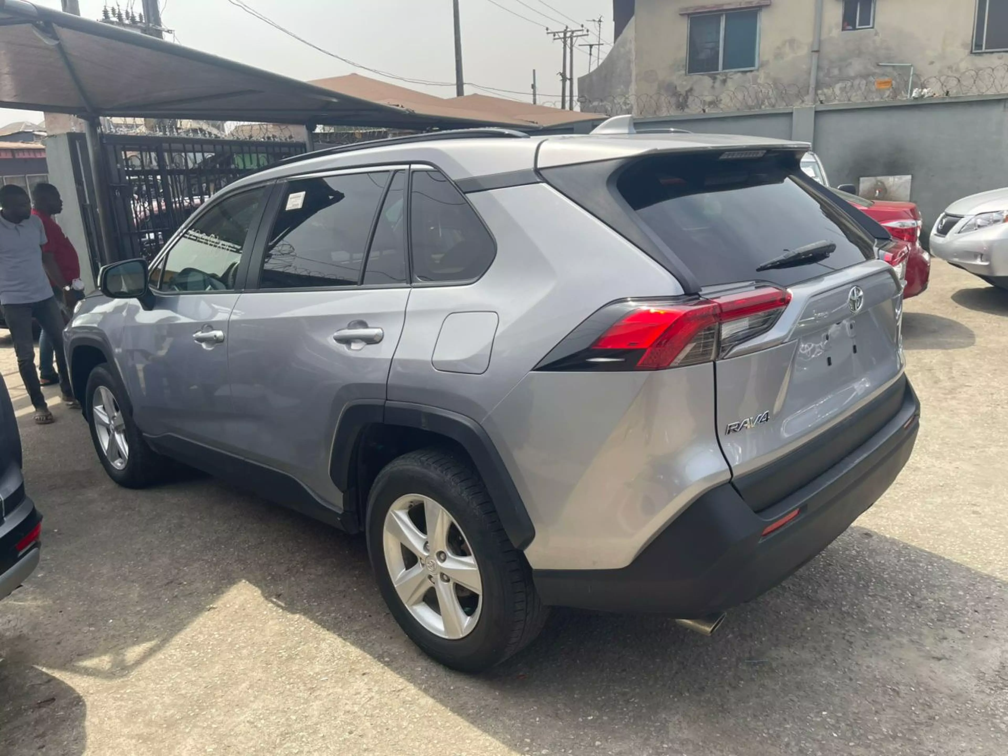 Toyota RAV 4   - 2019