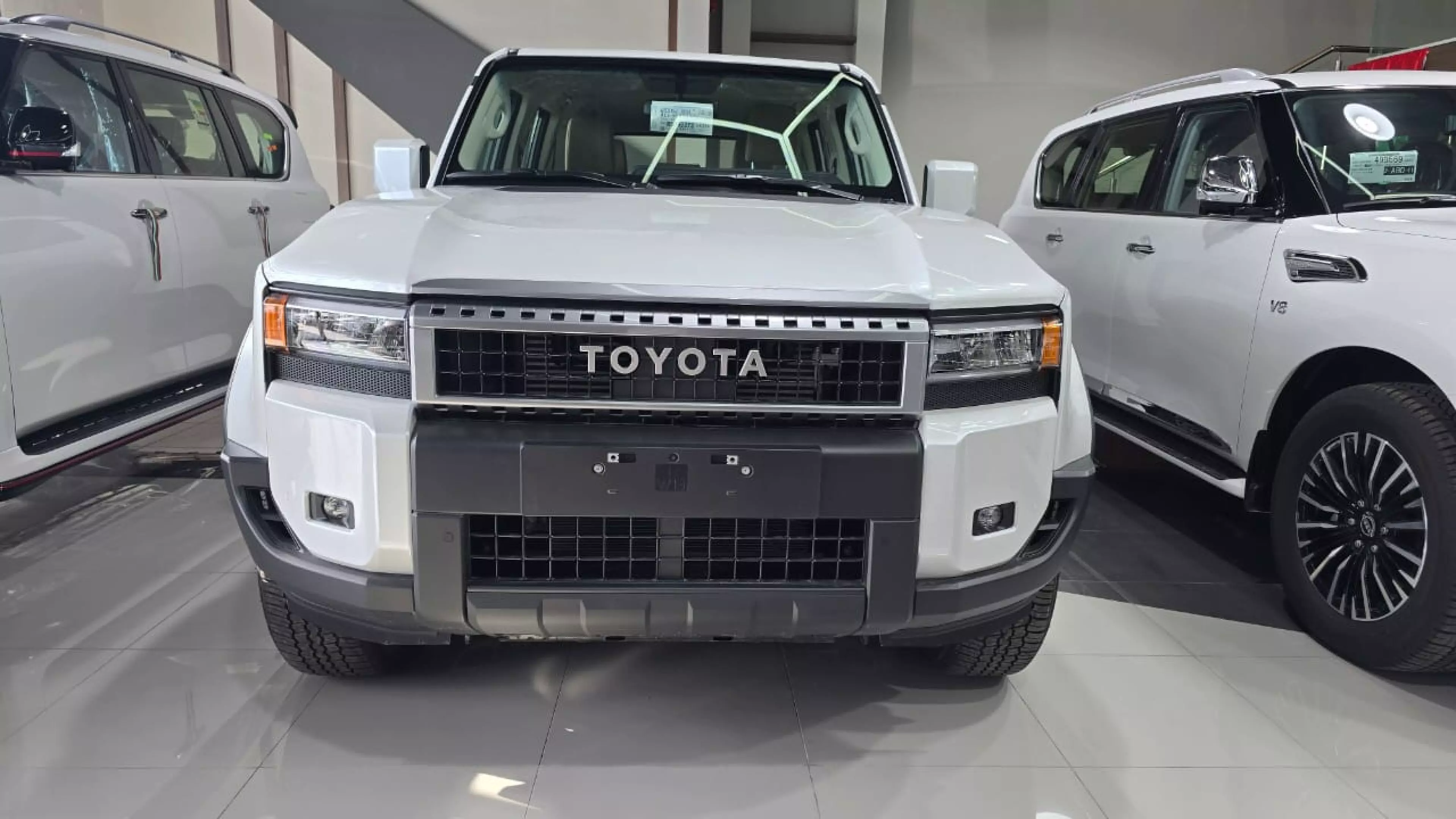 Toyota Land Cruiser Prado - 2024