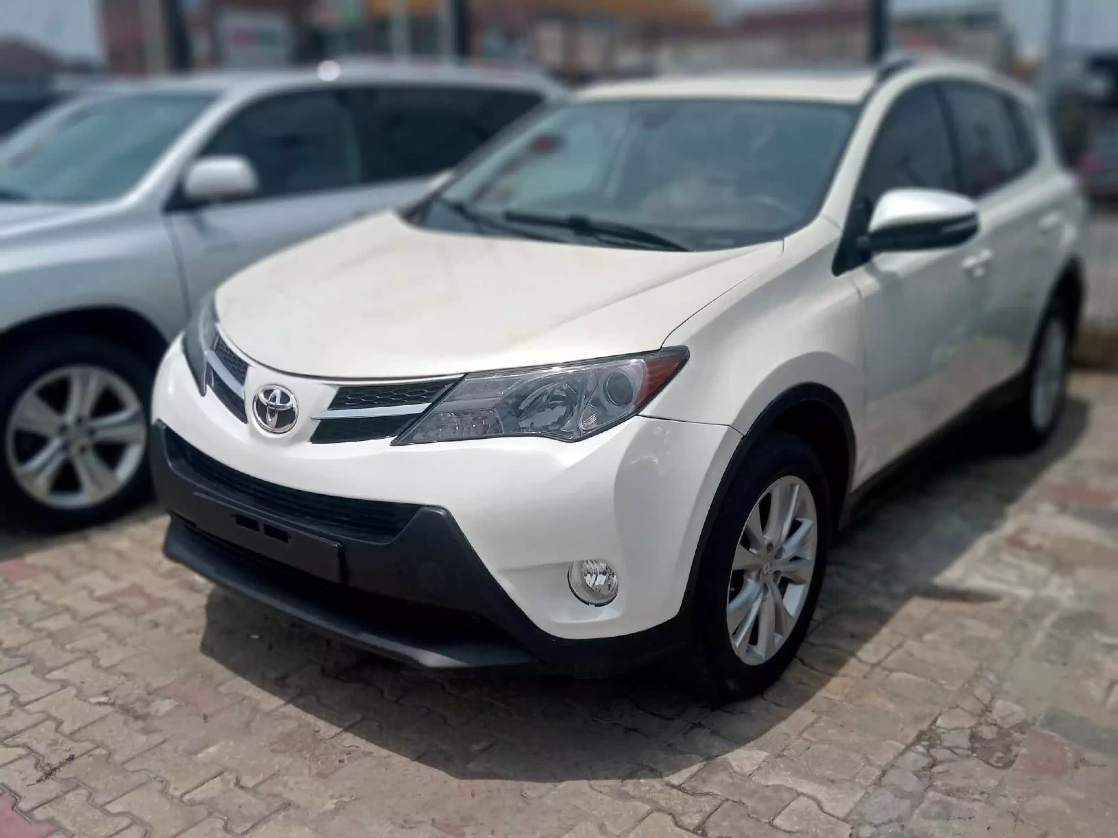 Toyota RAV 4 - 2014
