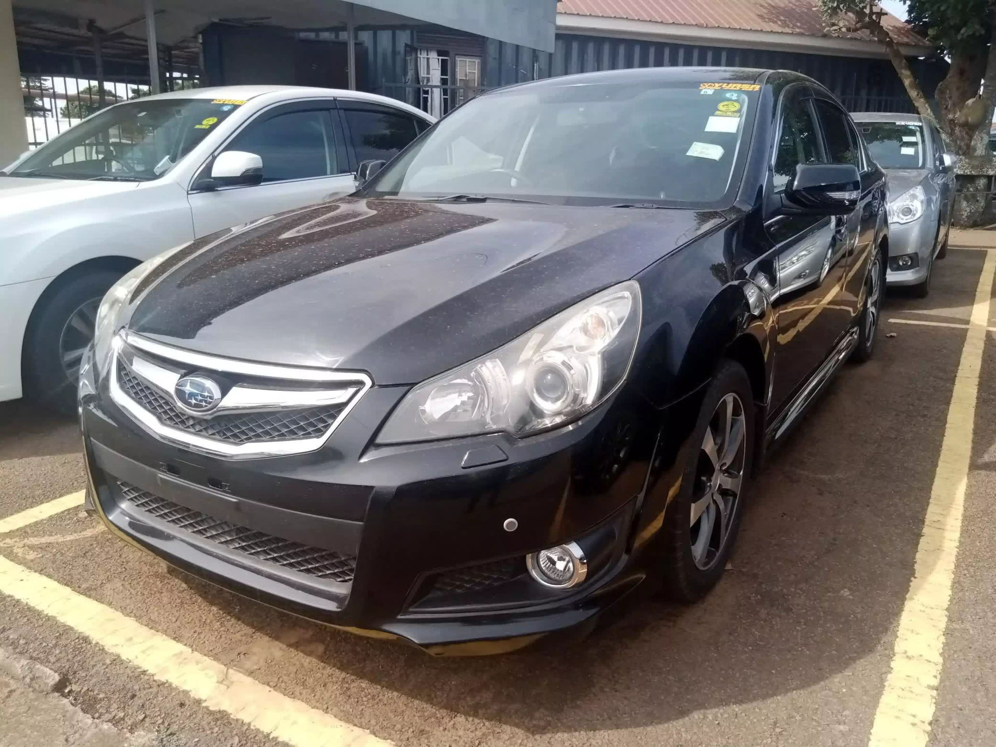Subaru Legacy - 2011