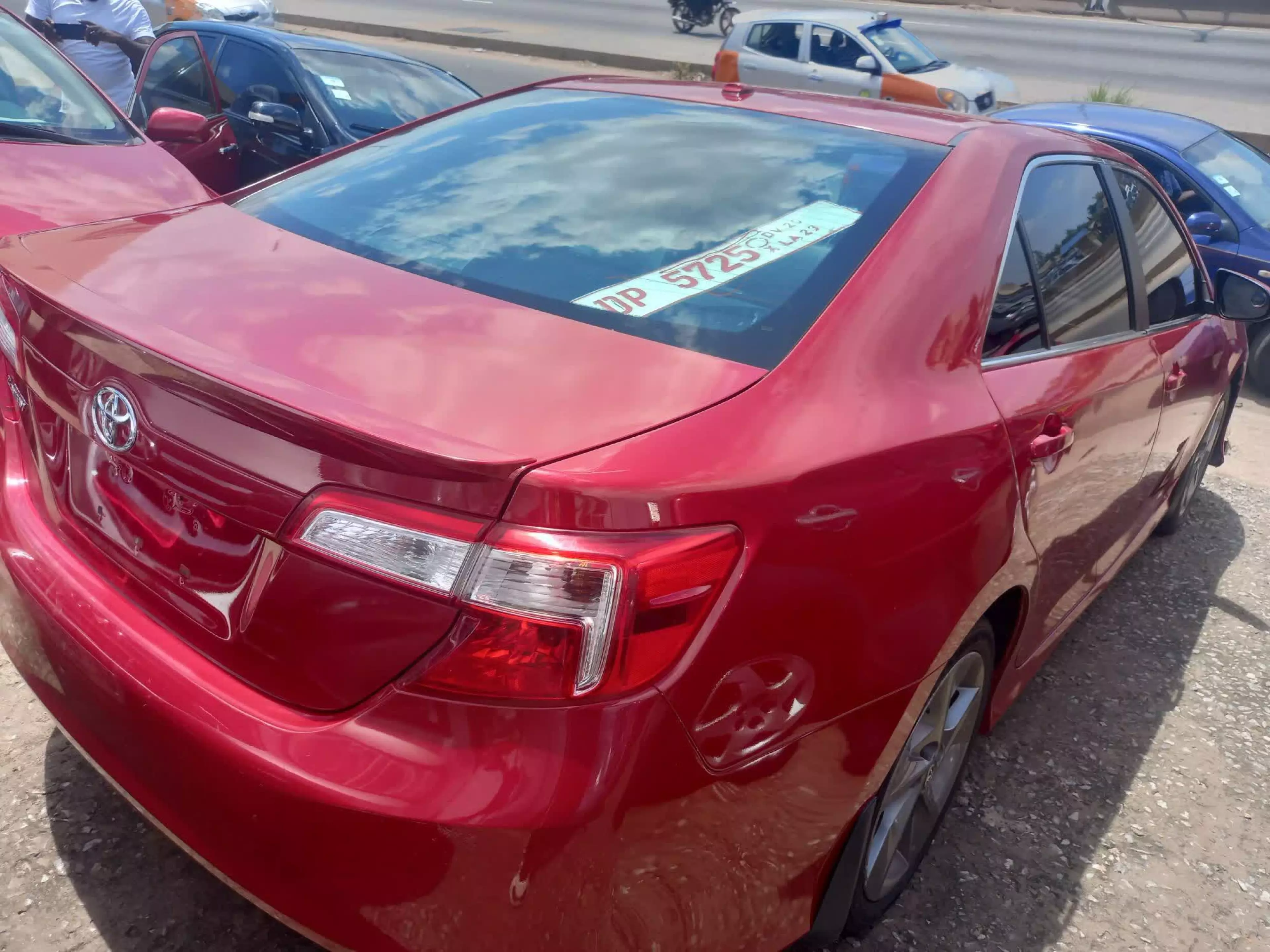 Toyota Camry - 2014