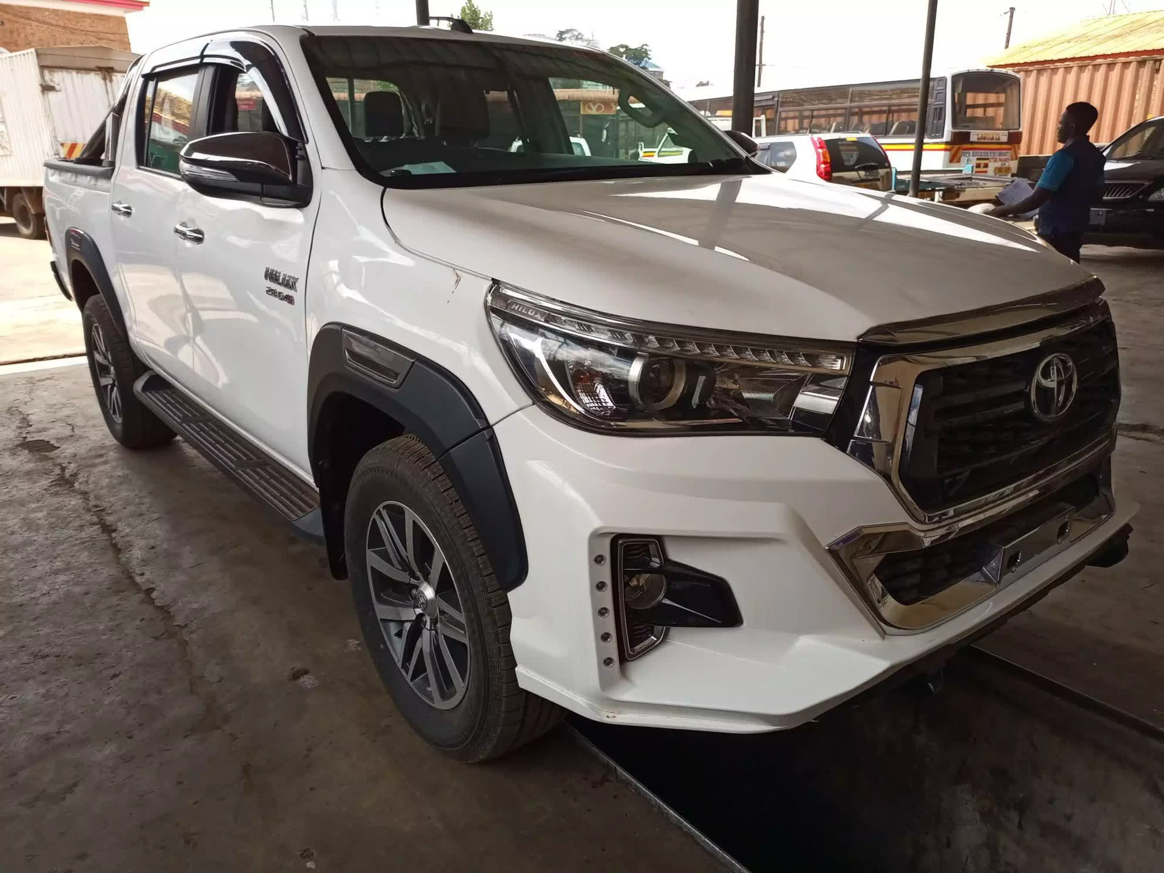 Toyota Hilux Revo  - 2018