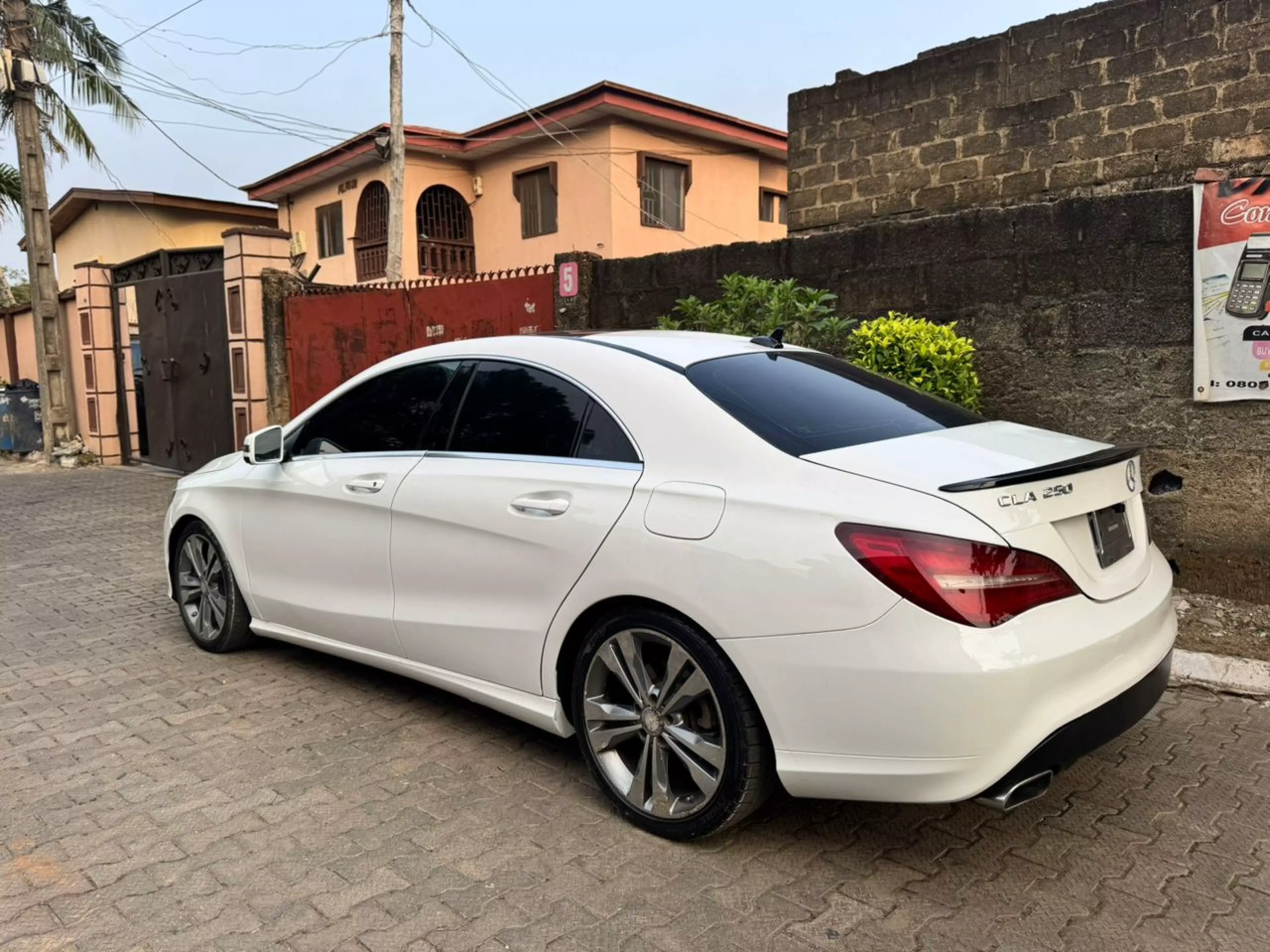 Mercedes-Benz CLA 250   - 2014