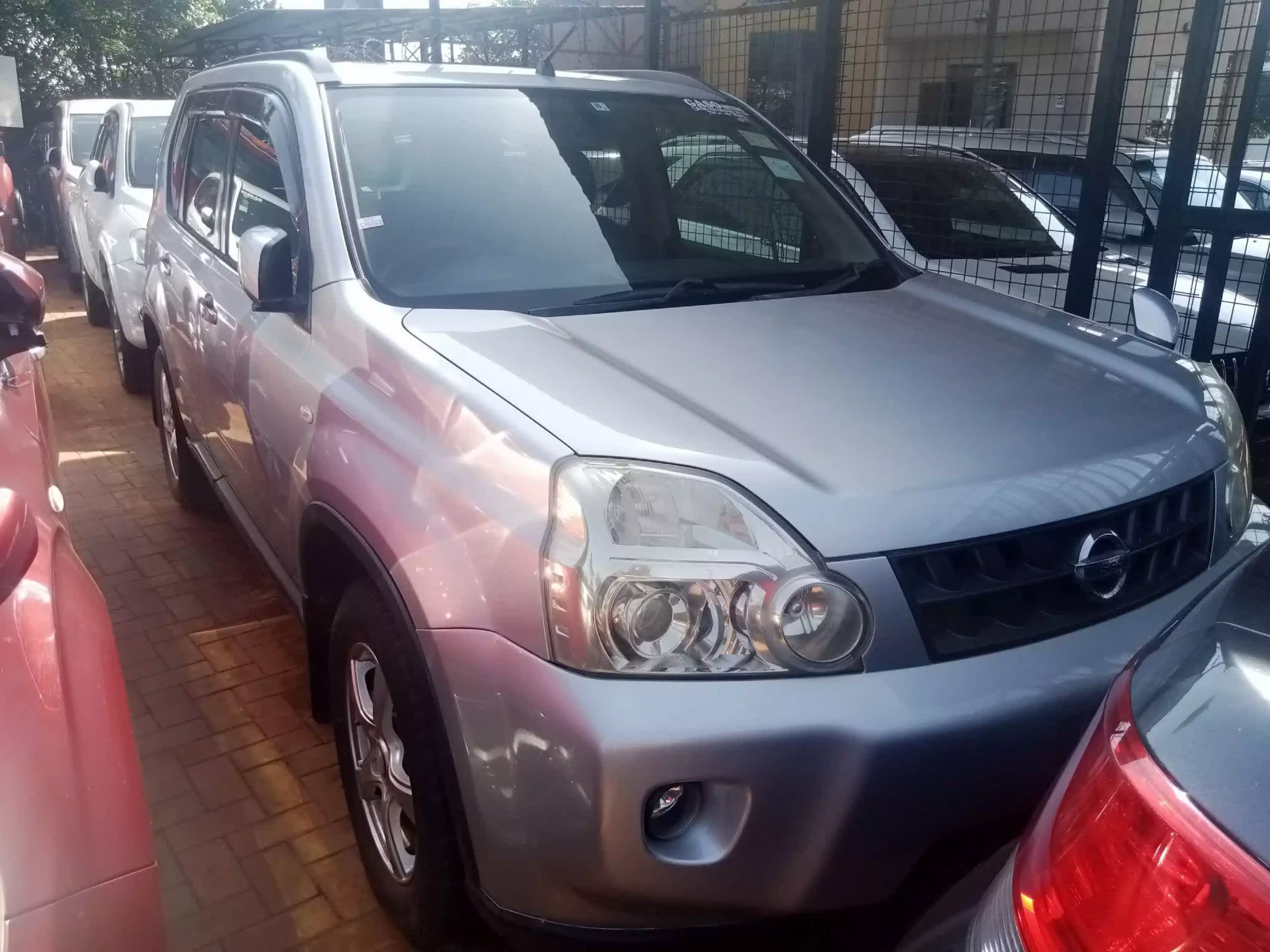 Nissan X- trail - 2010