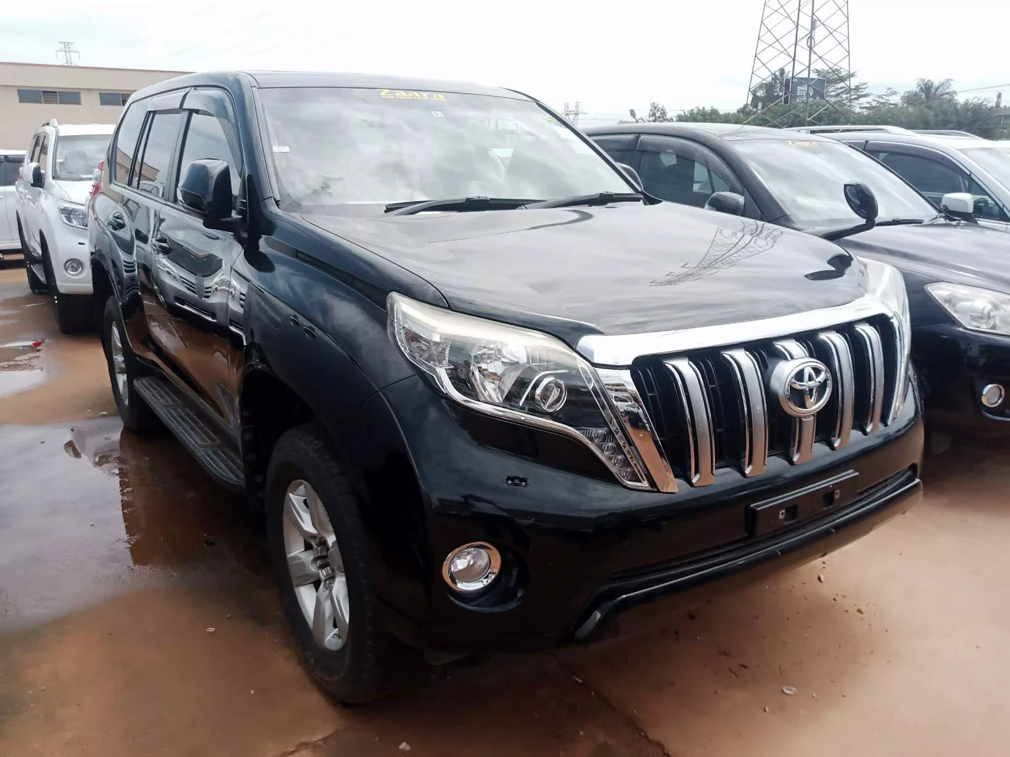 Toyota Landcruiser Prado - 2013