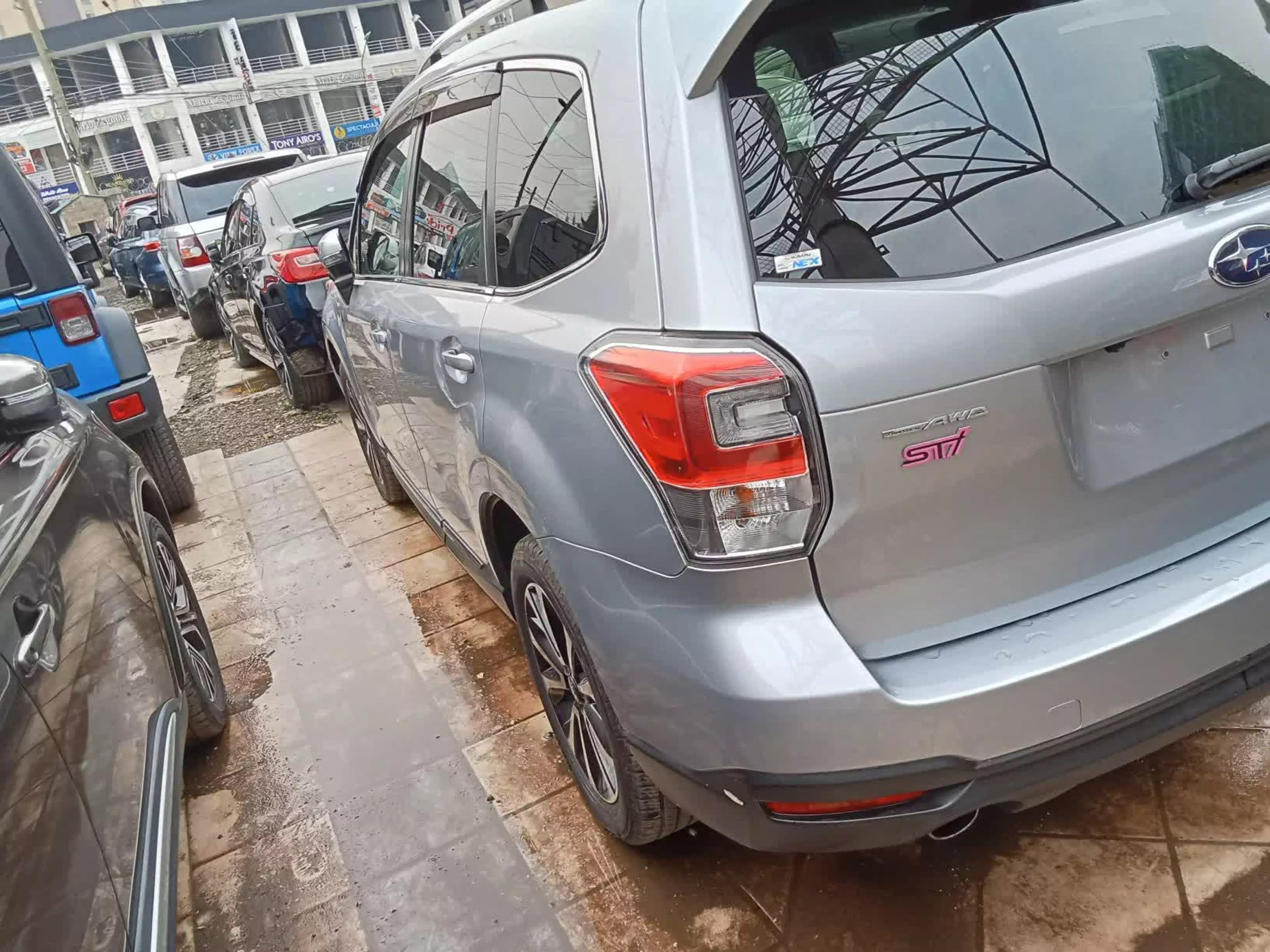 Subaru Forester   - 2017