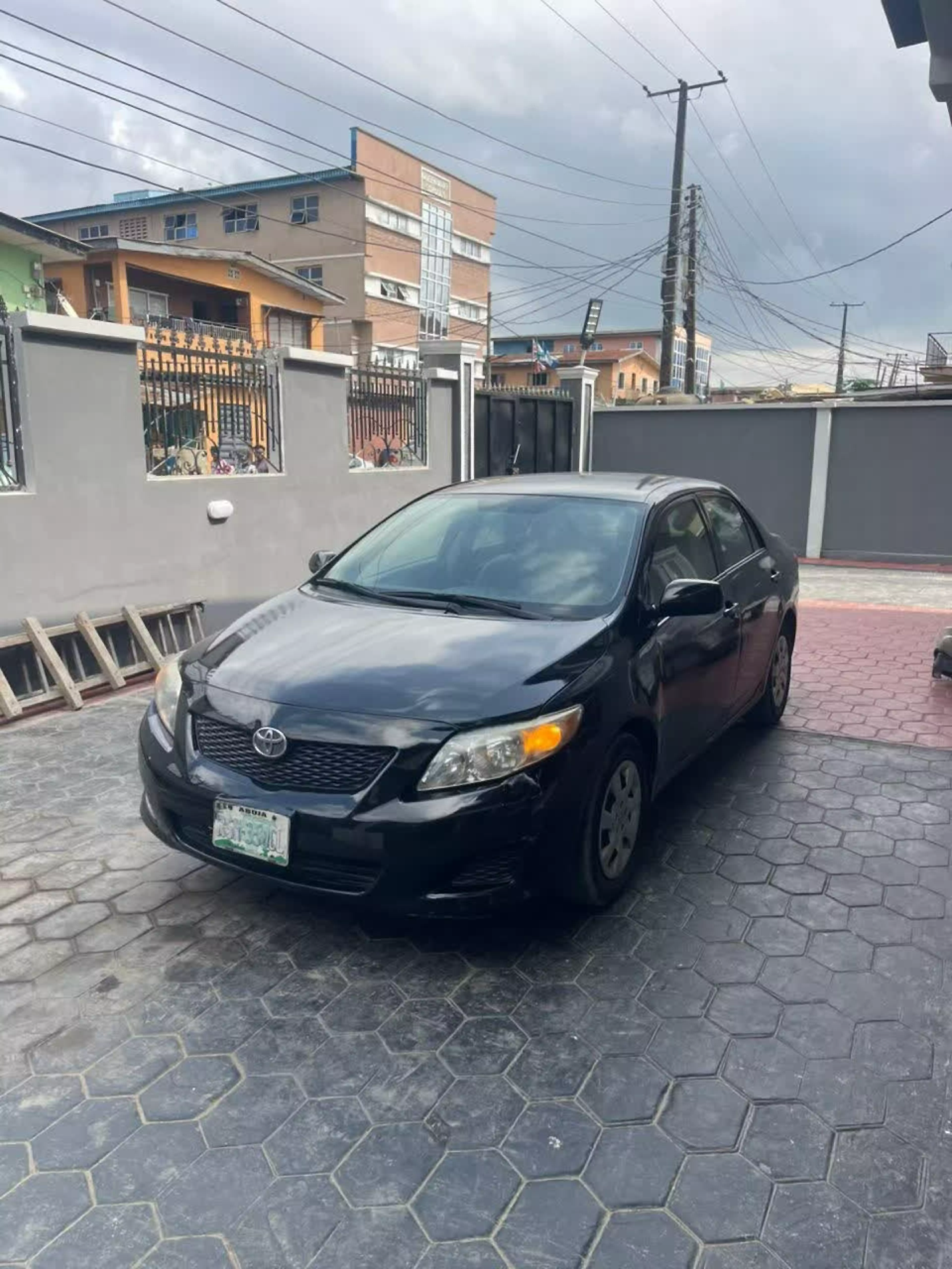 Toyota Corolla   - 2009