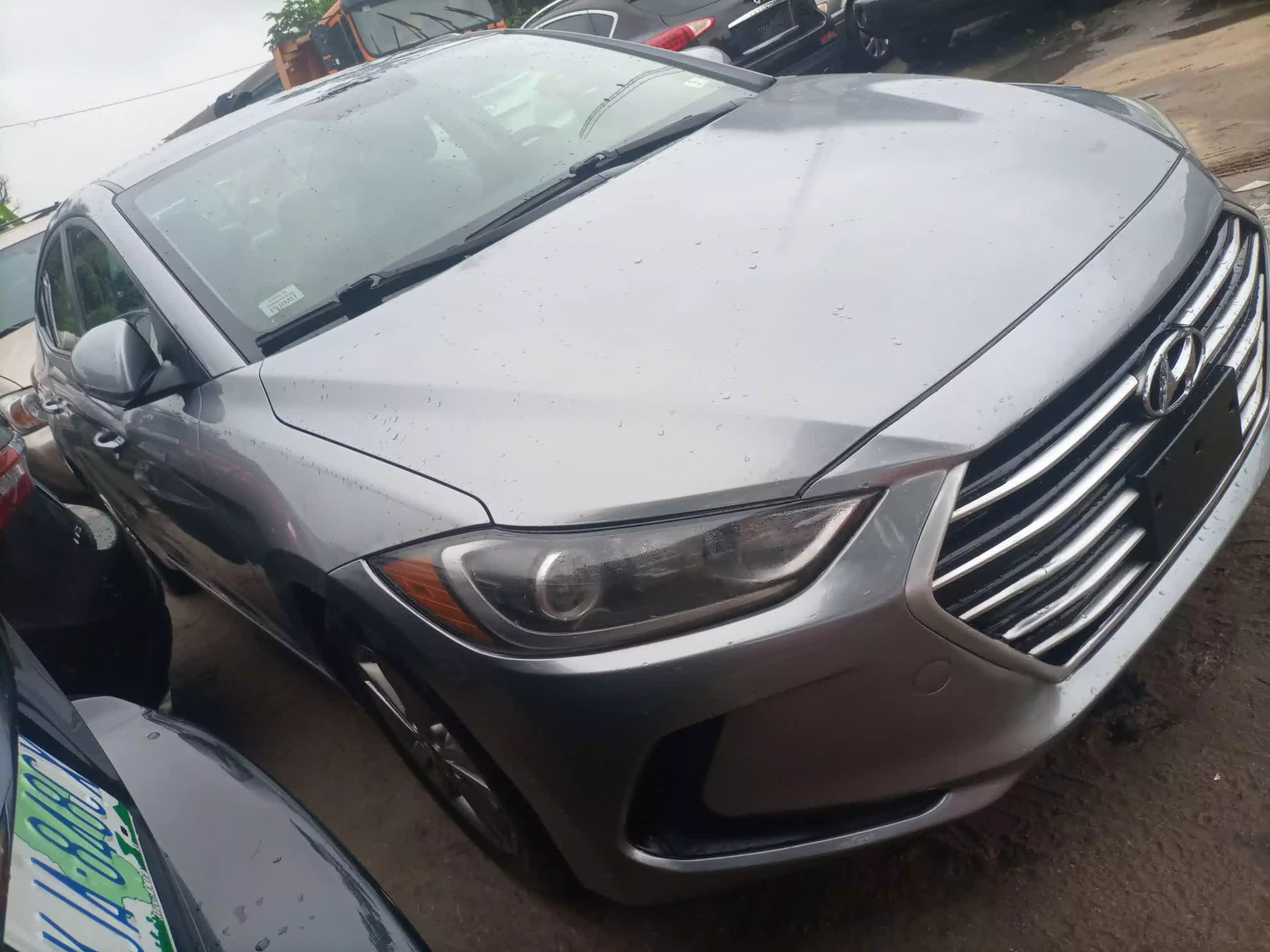 Hyundai Elantra - 2016