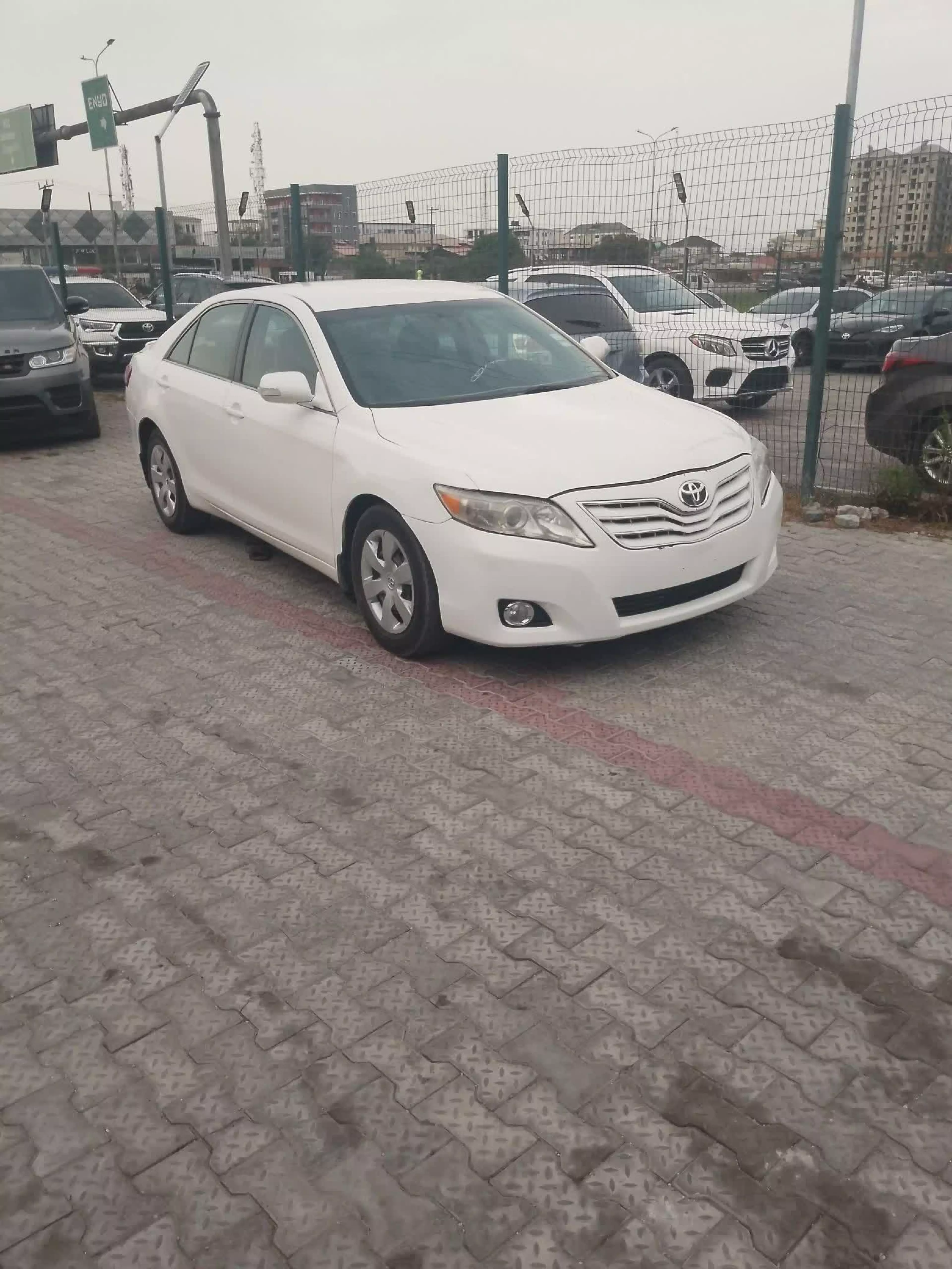 Toyota Camry - 2011