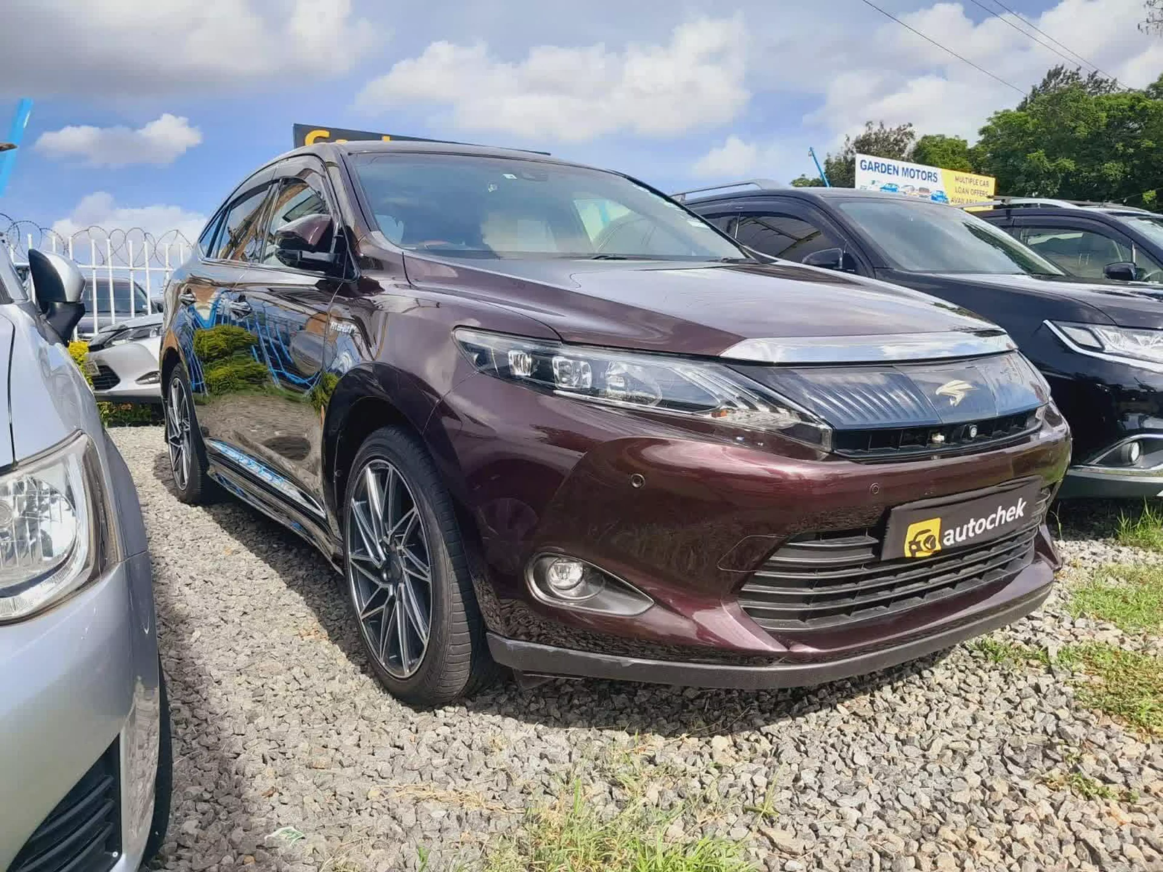 Toyota Harrier hybrid  - 2014