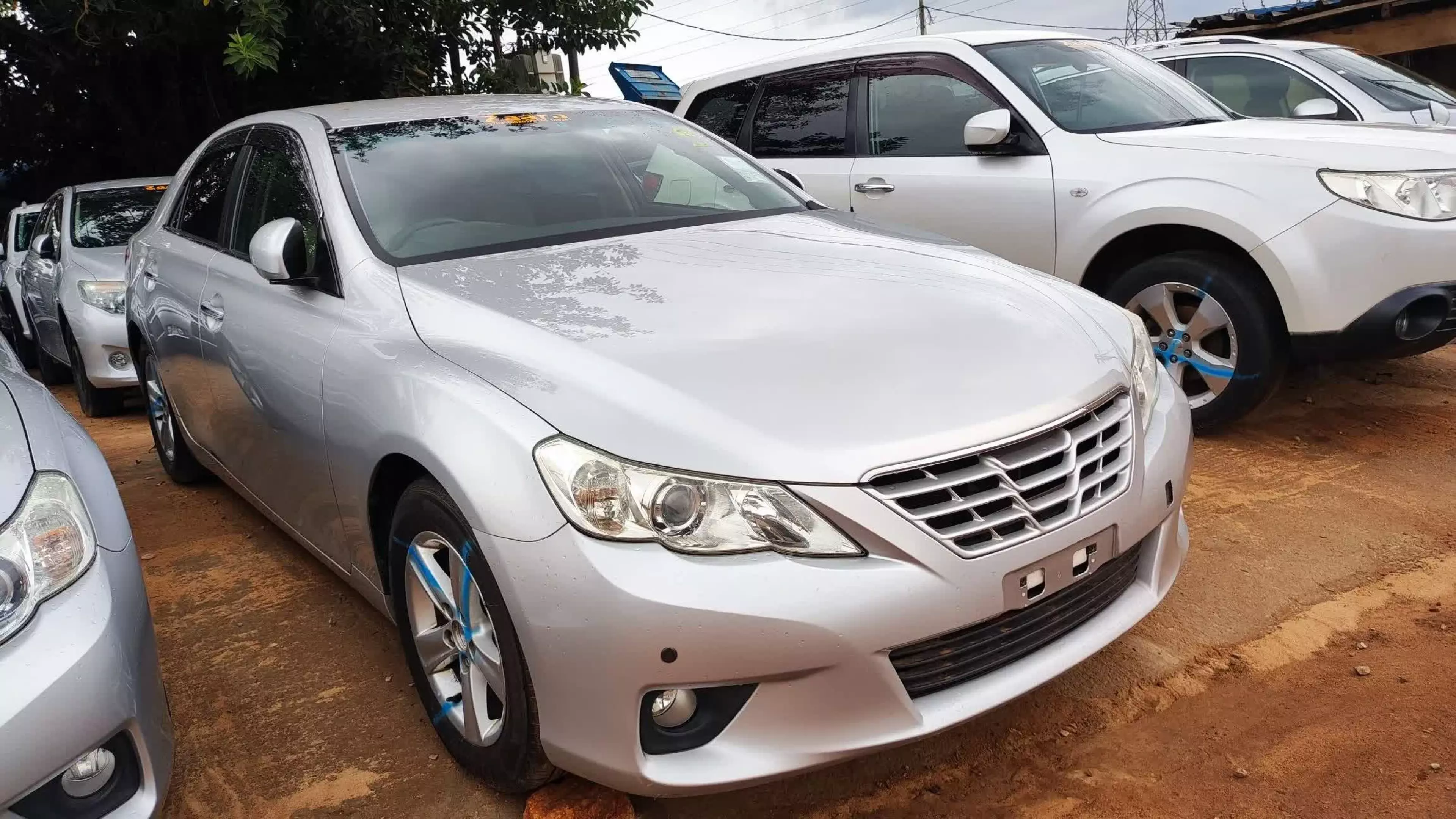 Toyota Mark X - 2010