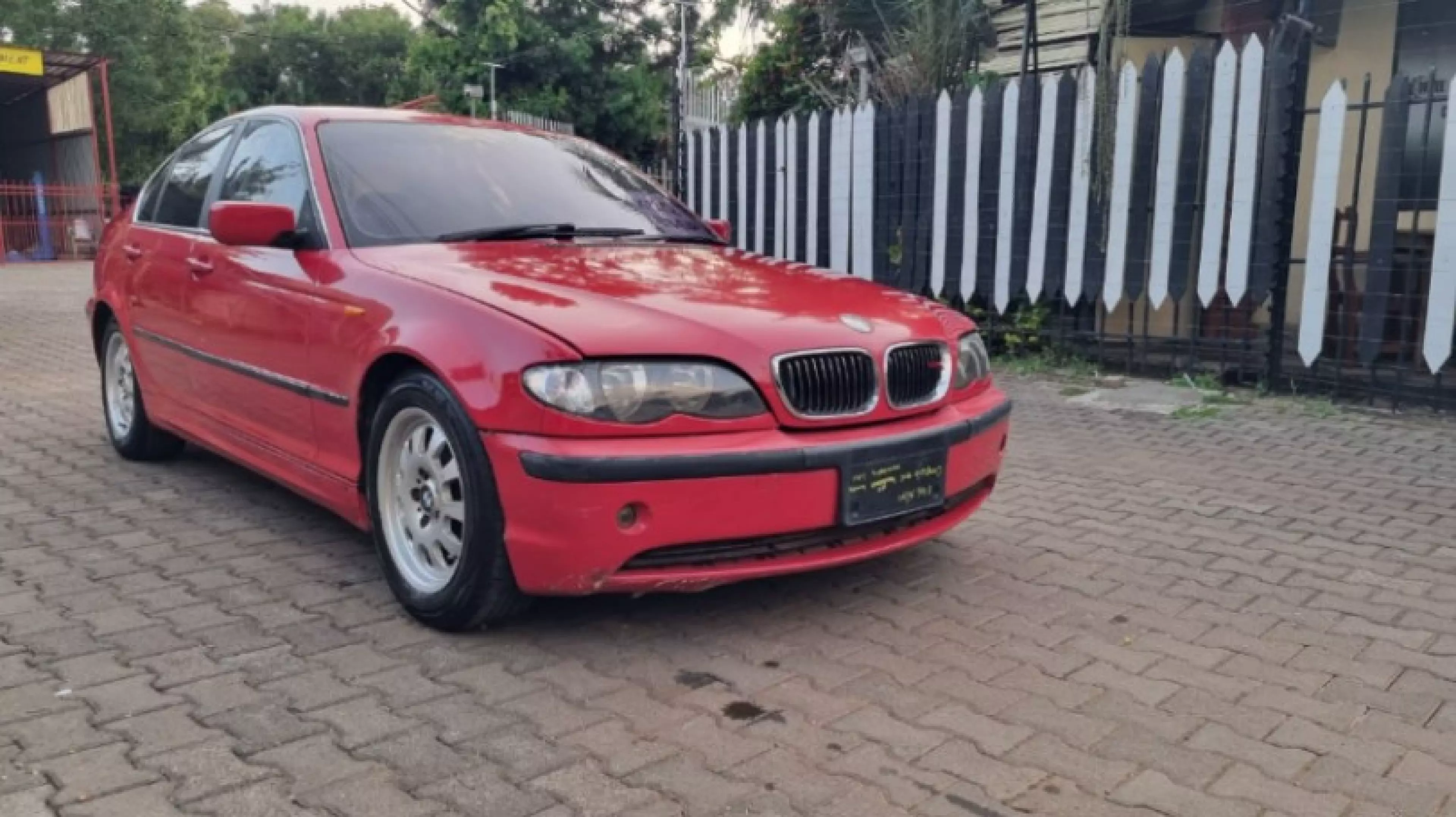 BMW 325i - 2002