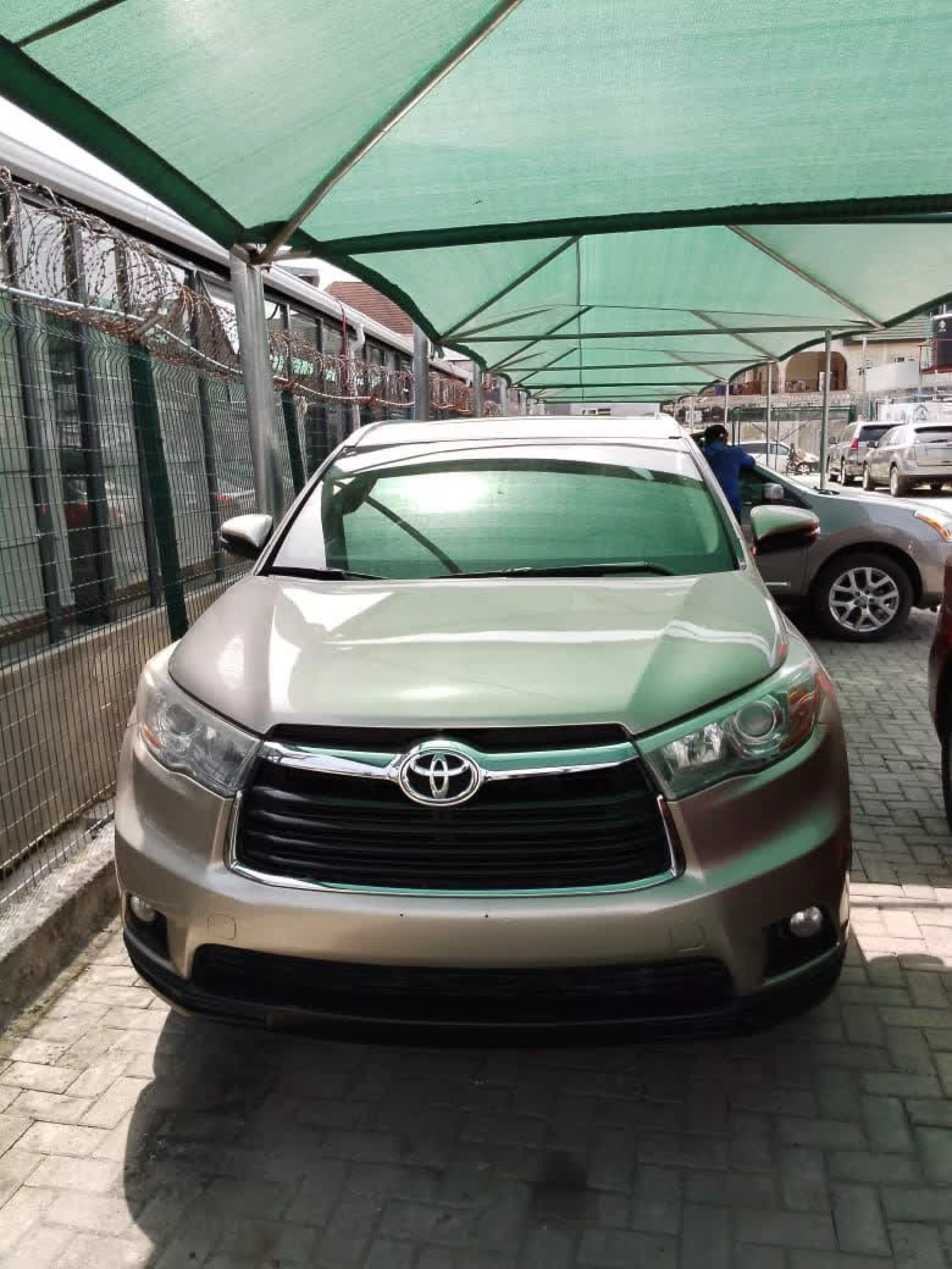 Toyota Highlander - 2016