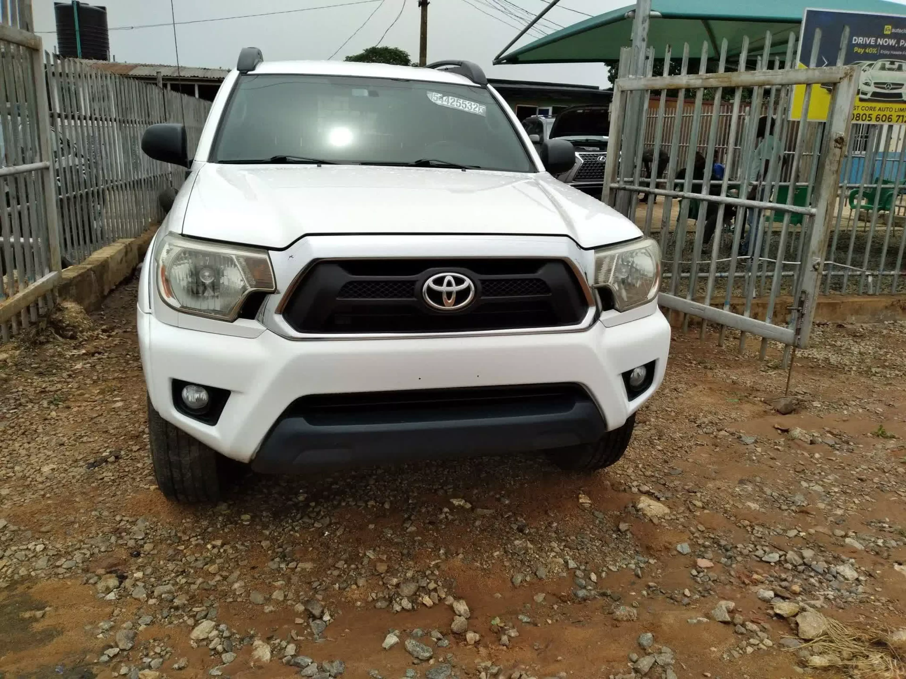 Toyota Tacoma   - 2014