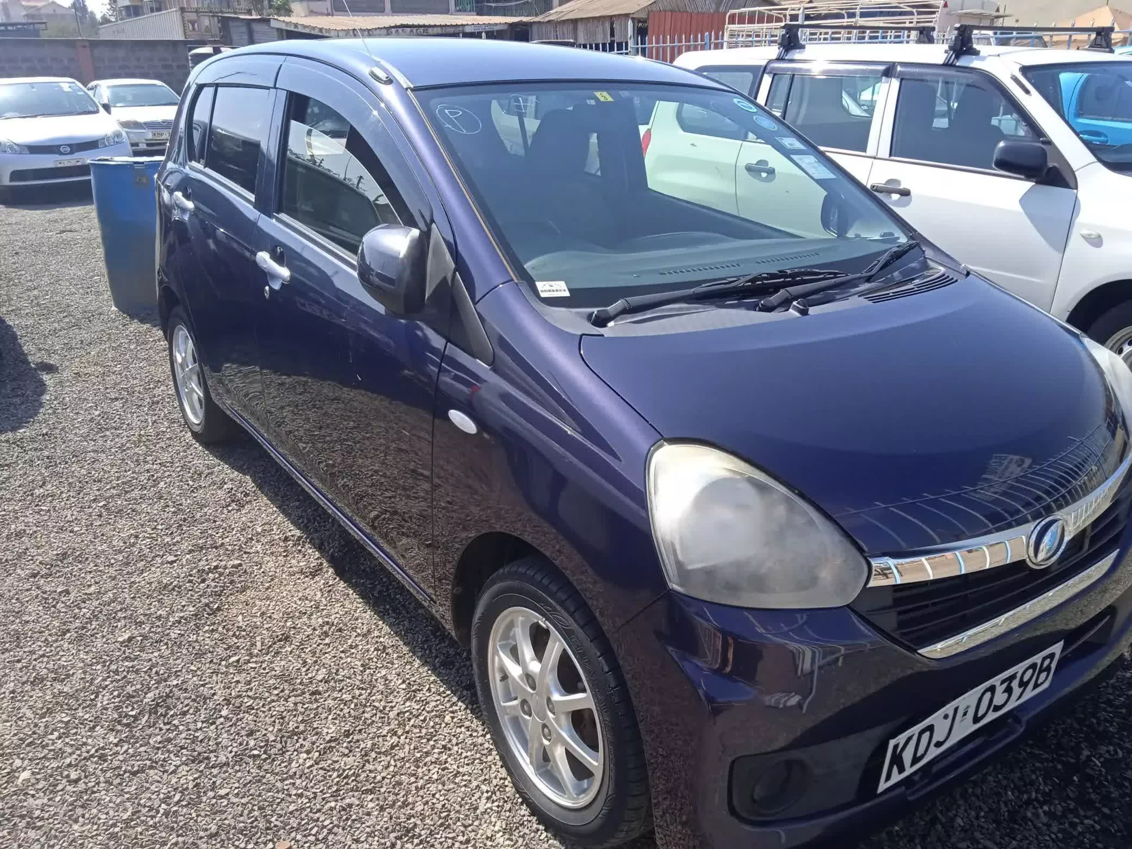 Daihatsu Mira  - 2015