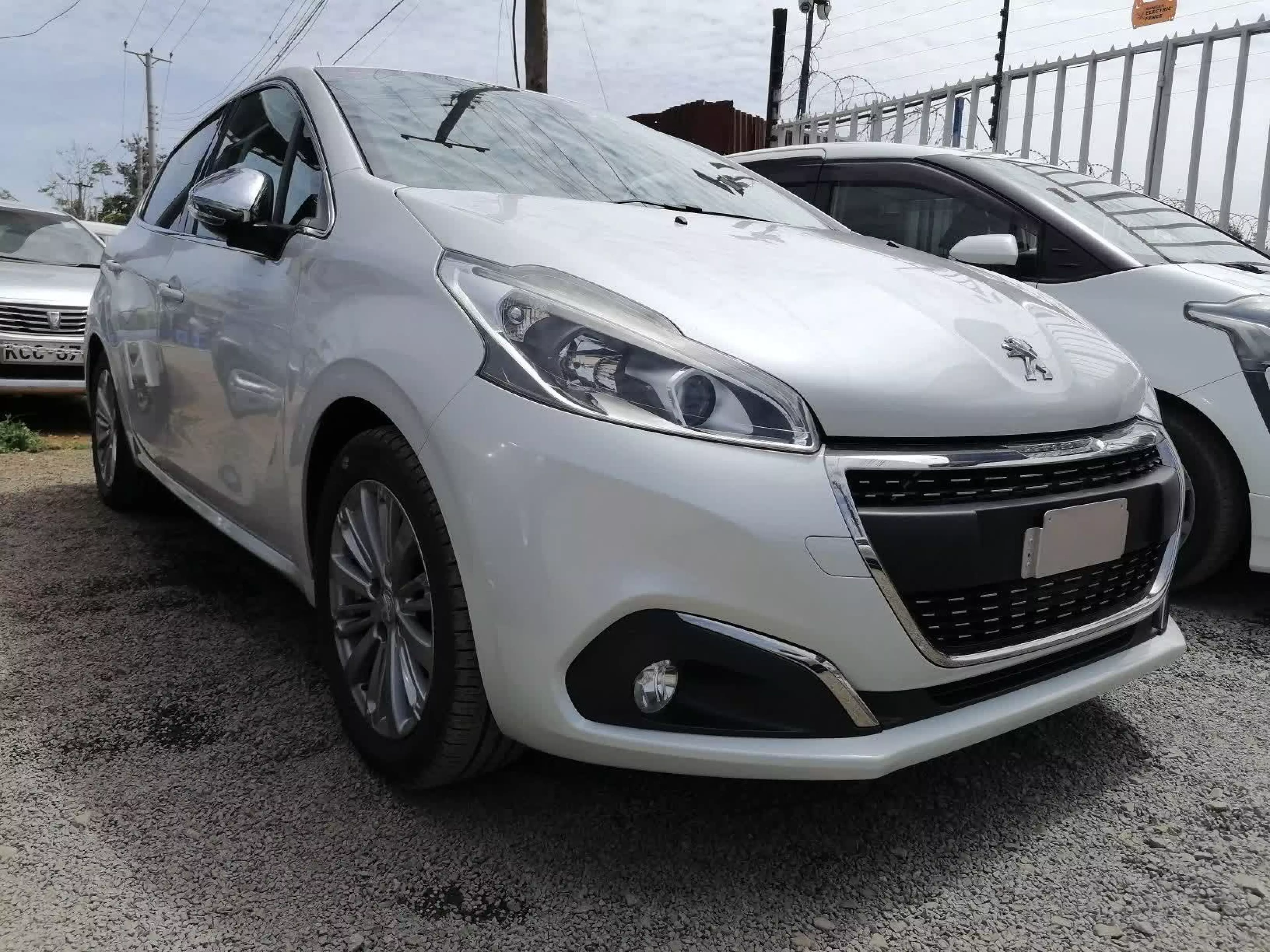 Peugeot 208 - 2016