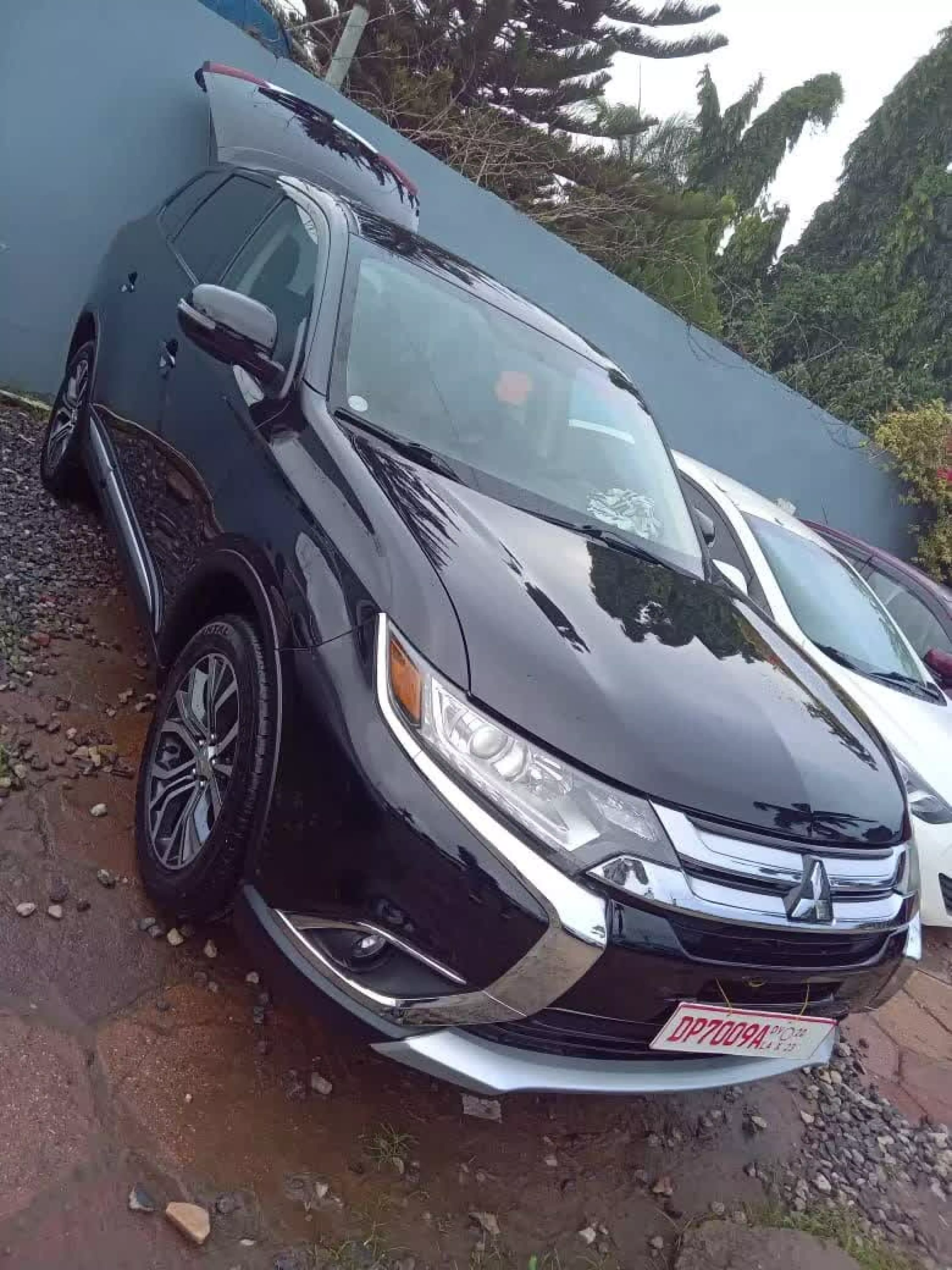 Mitsubishi OUTLANDER - 2018