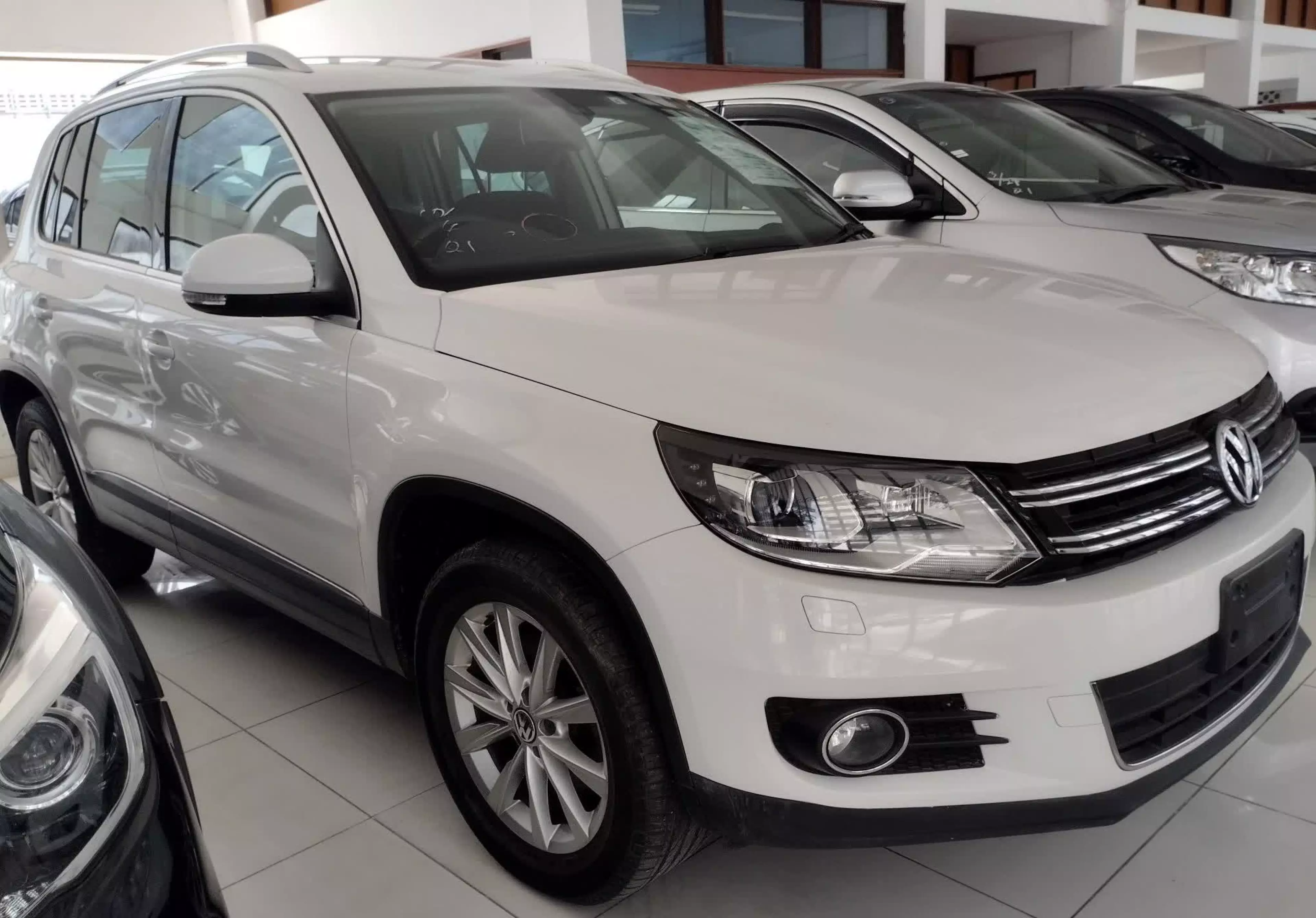 Volkswagen Tiguan - 2016