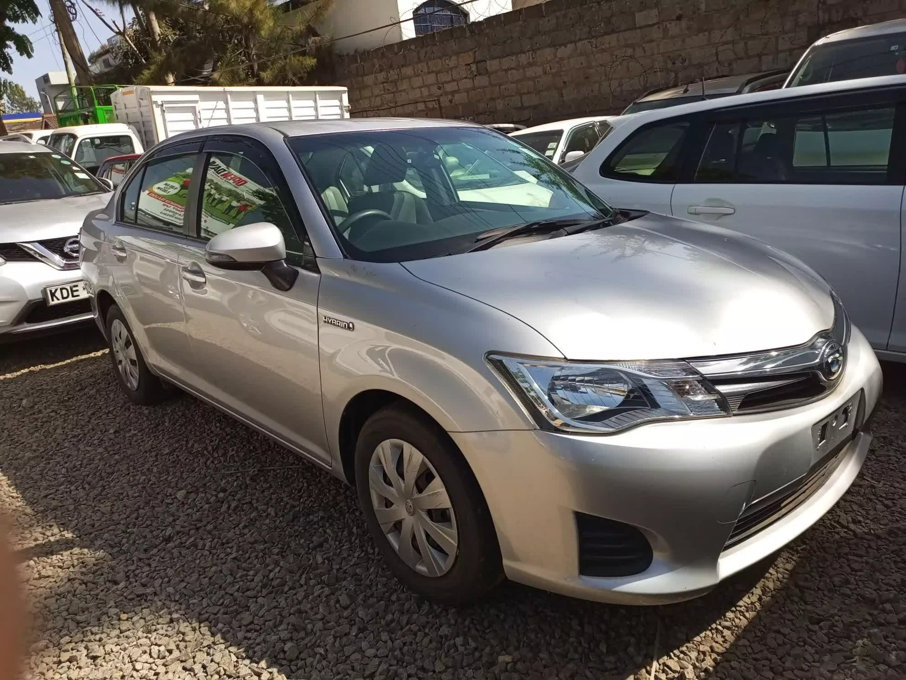 Toyota Axio hybrid  - 2015