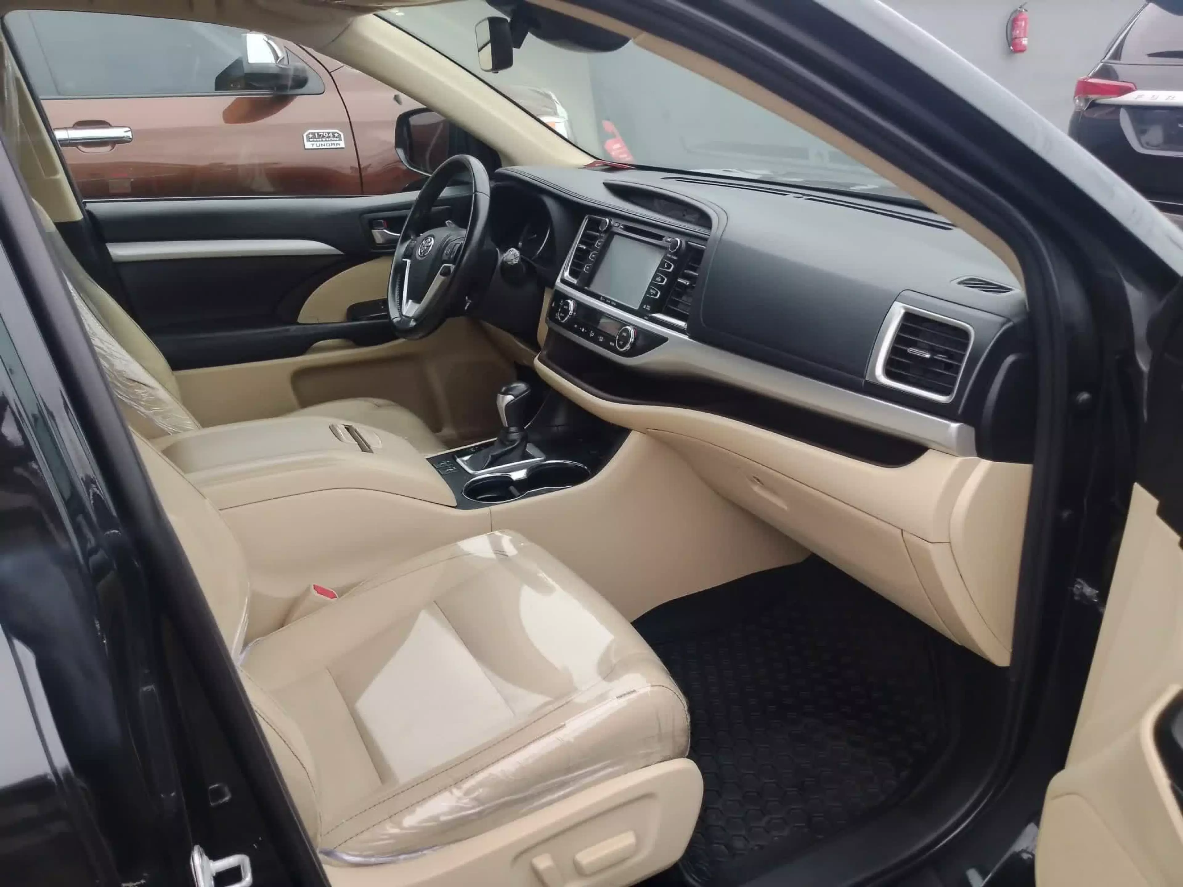 Toyota Highlander   - 2018