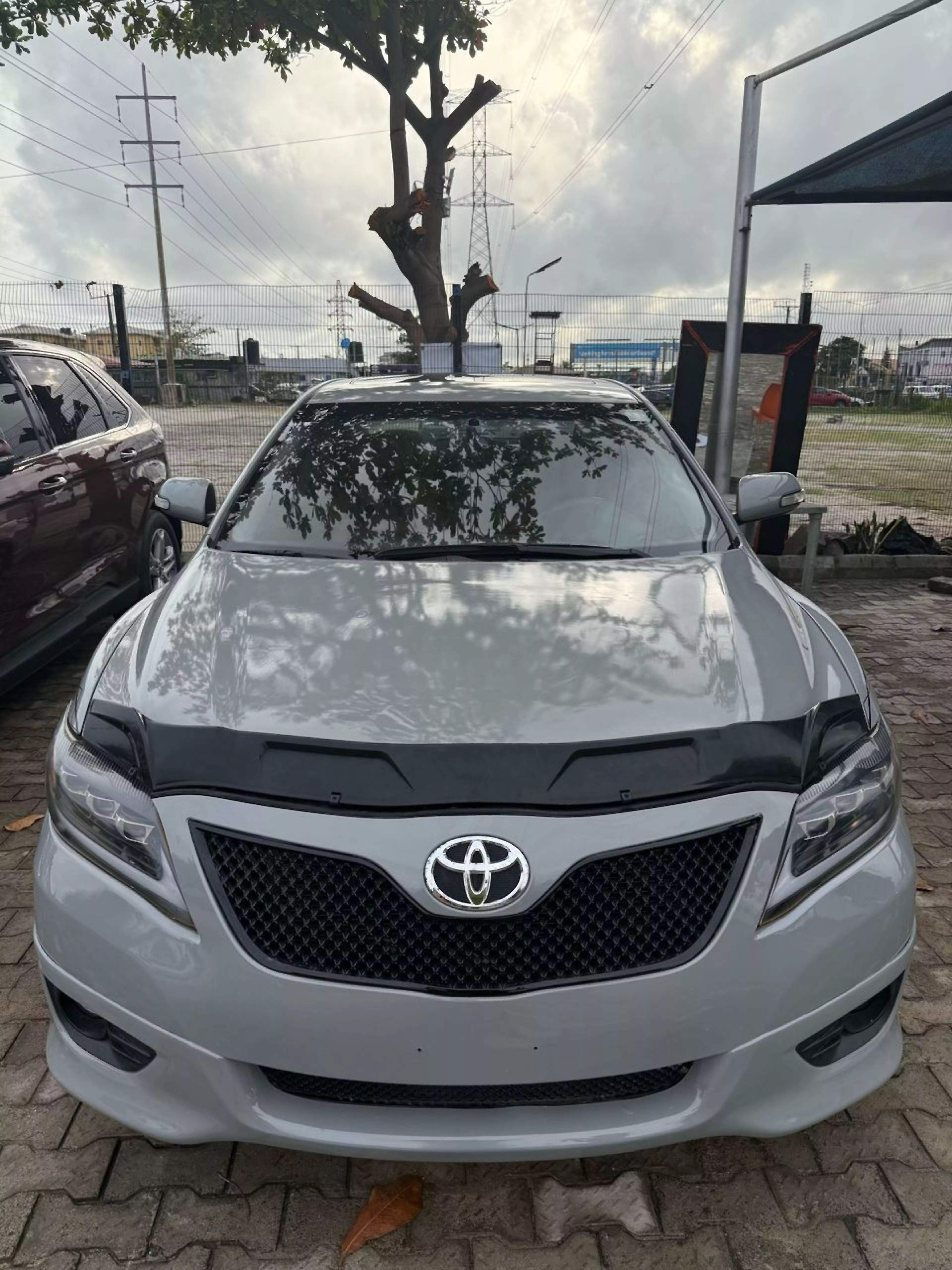 Toyota Camry   - 2011