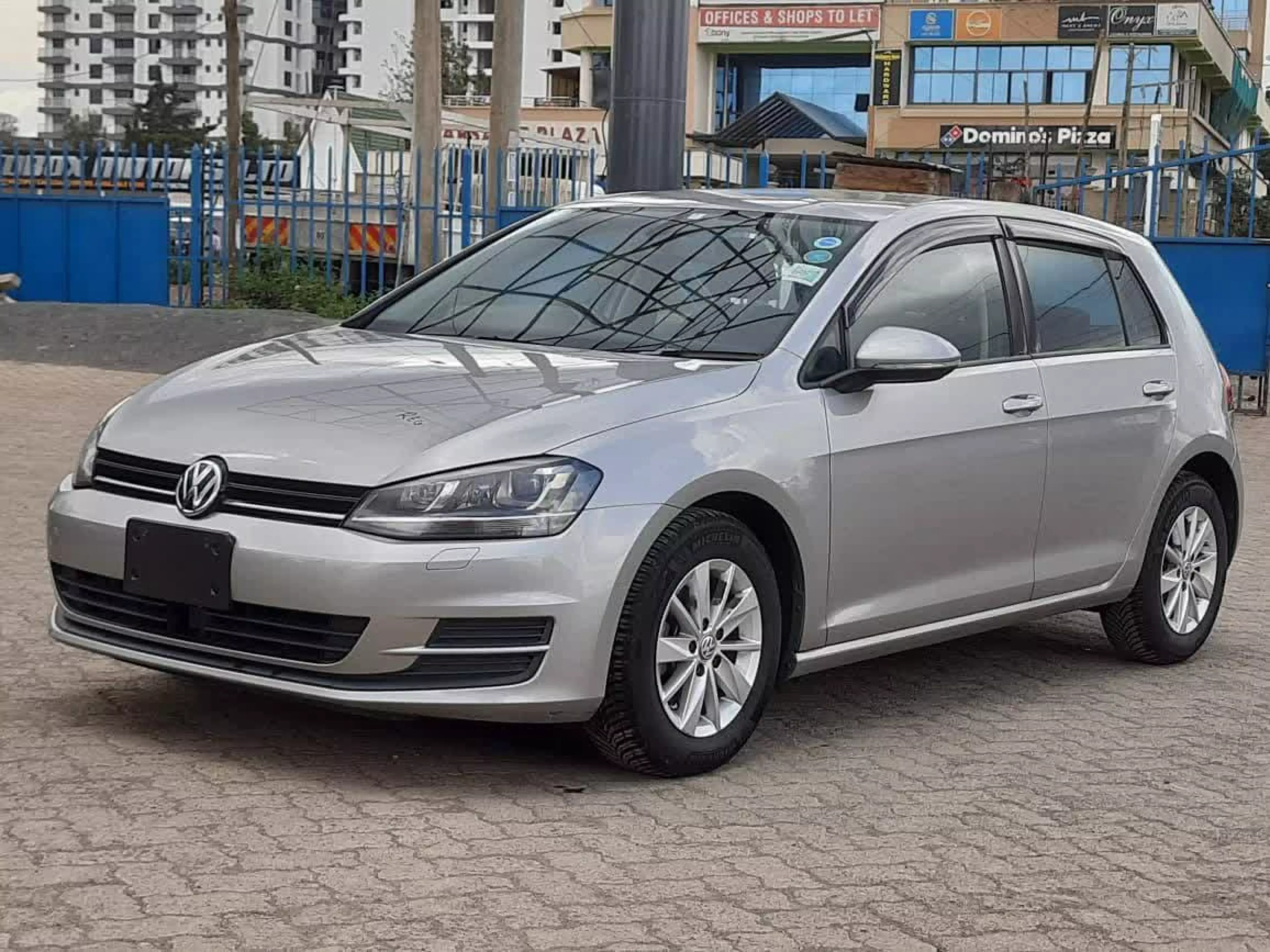 Volkswagen Golf - 2016