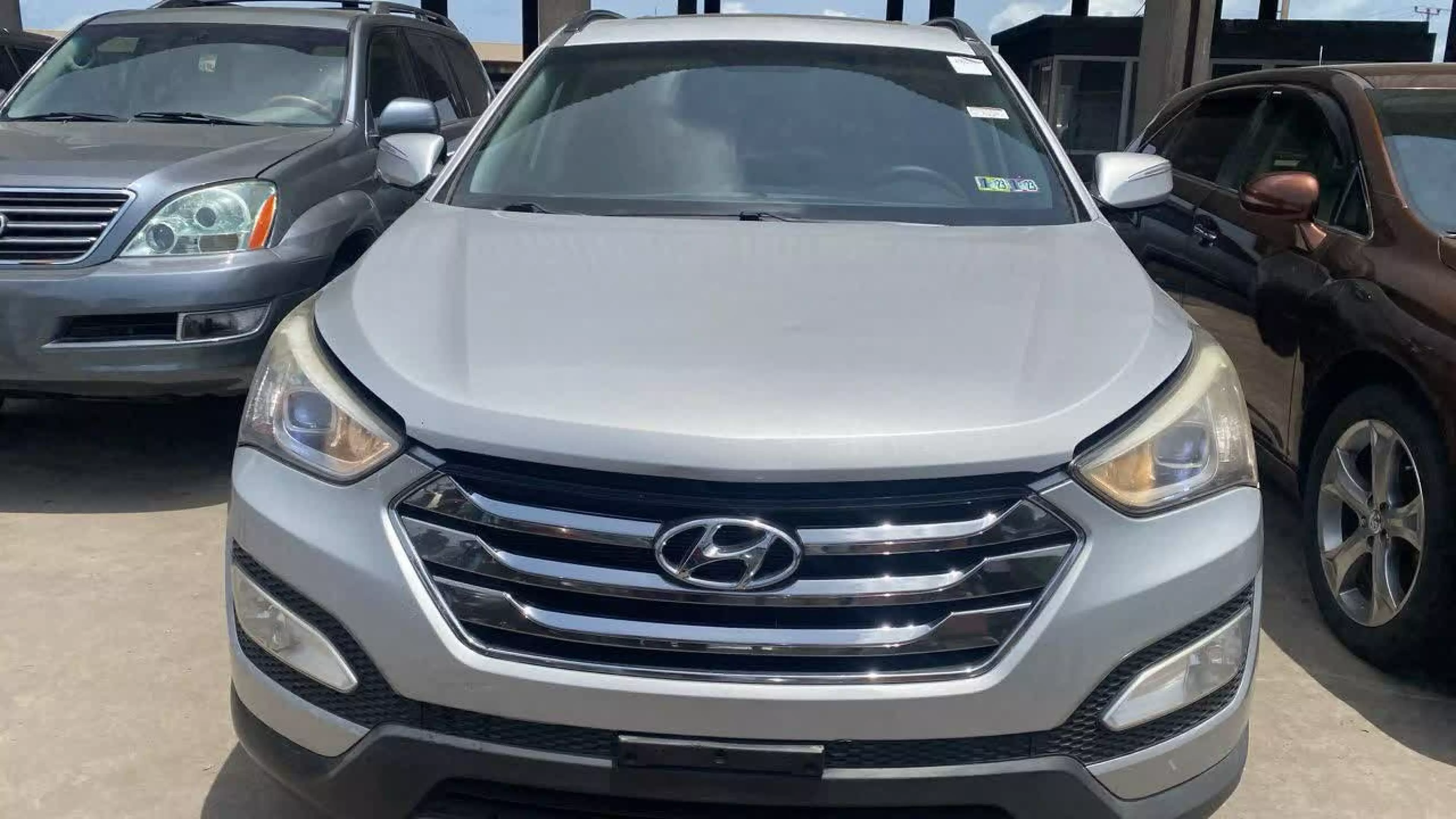 Hyundai Santa Fe   - 2014