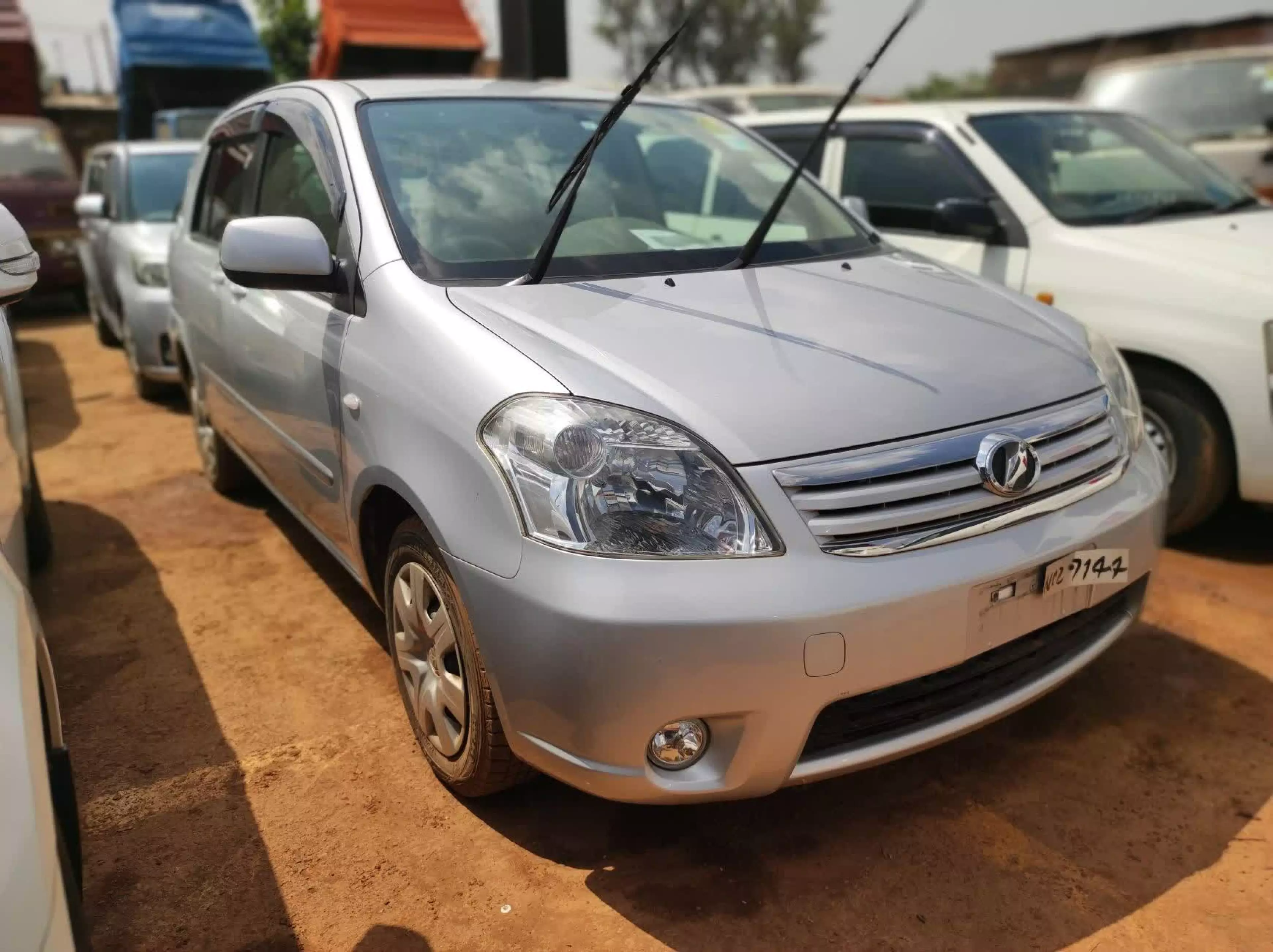 Toyota Raum  - 2007