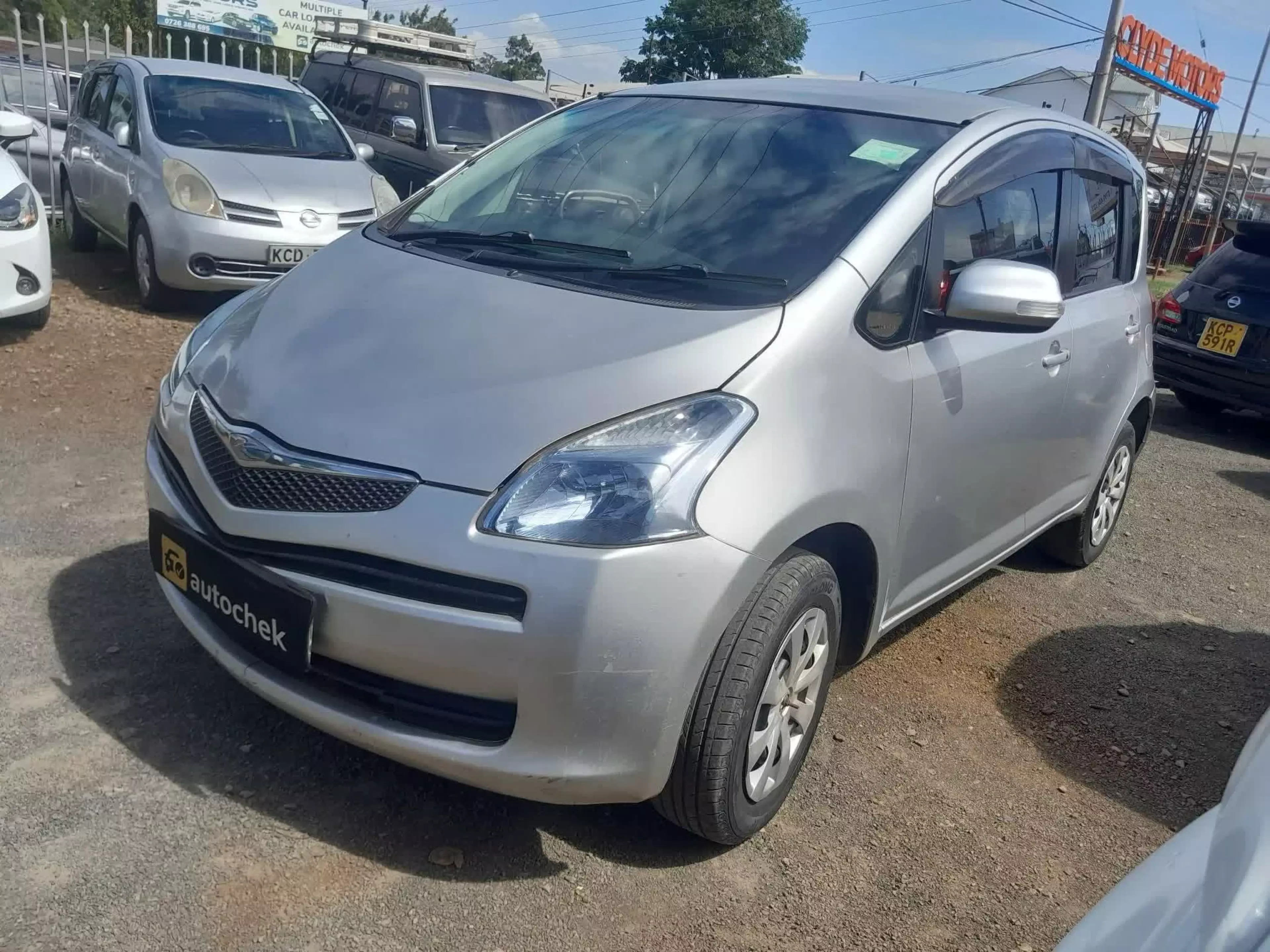 Toyota Ractis - 2007