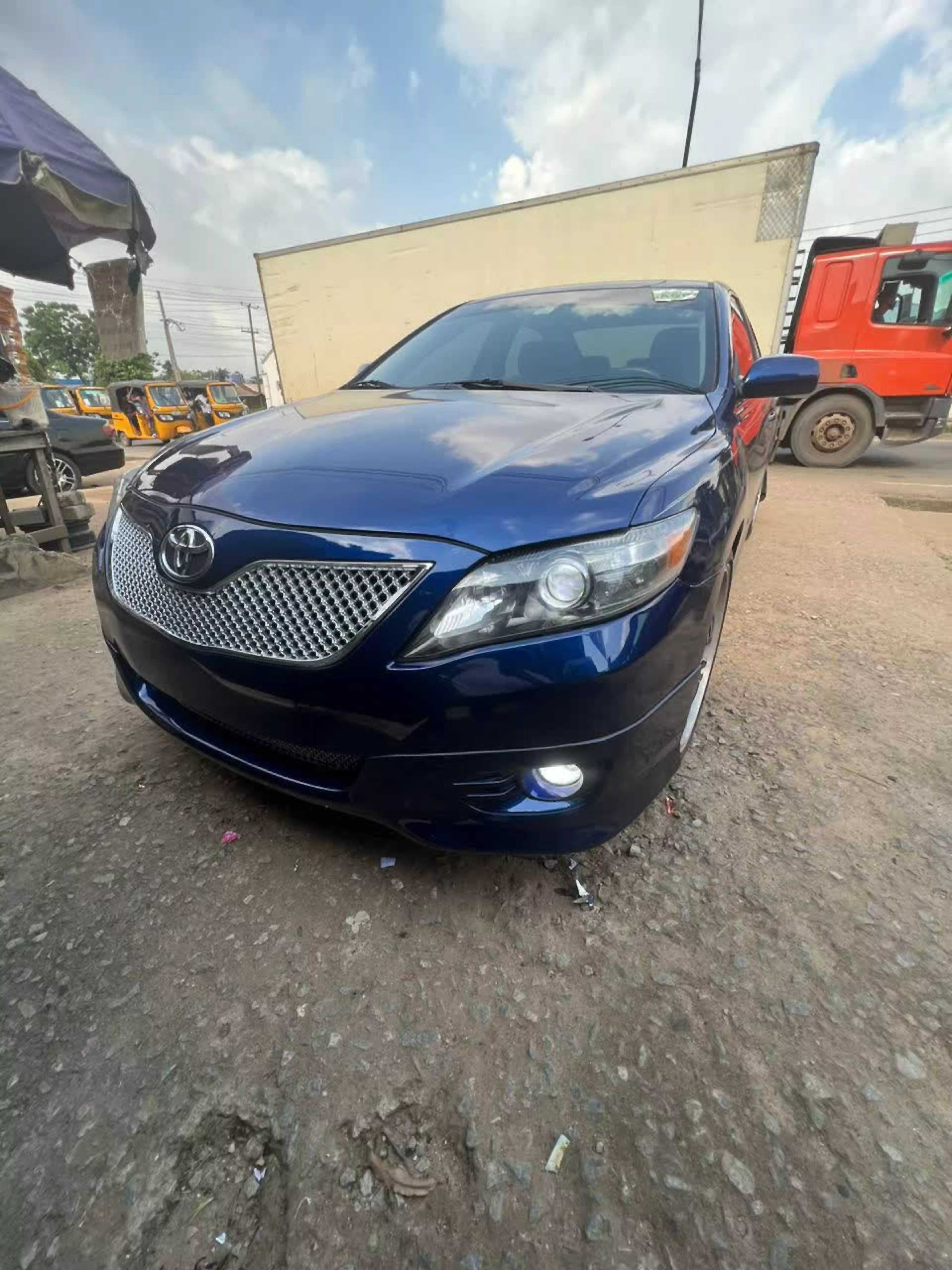 Toyota Camry - 2010