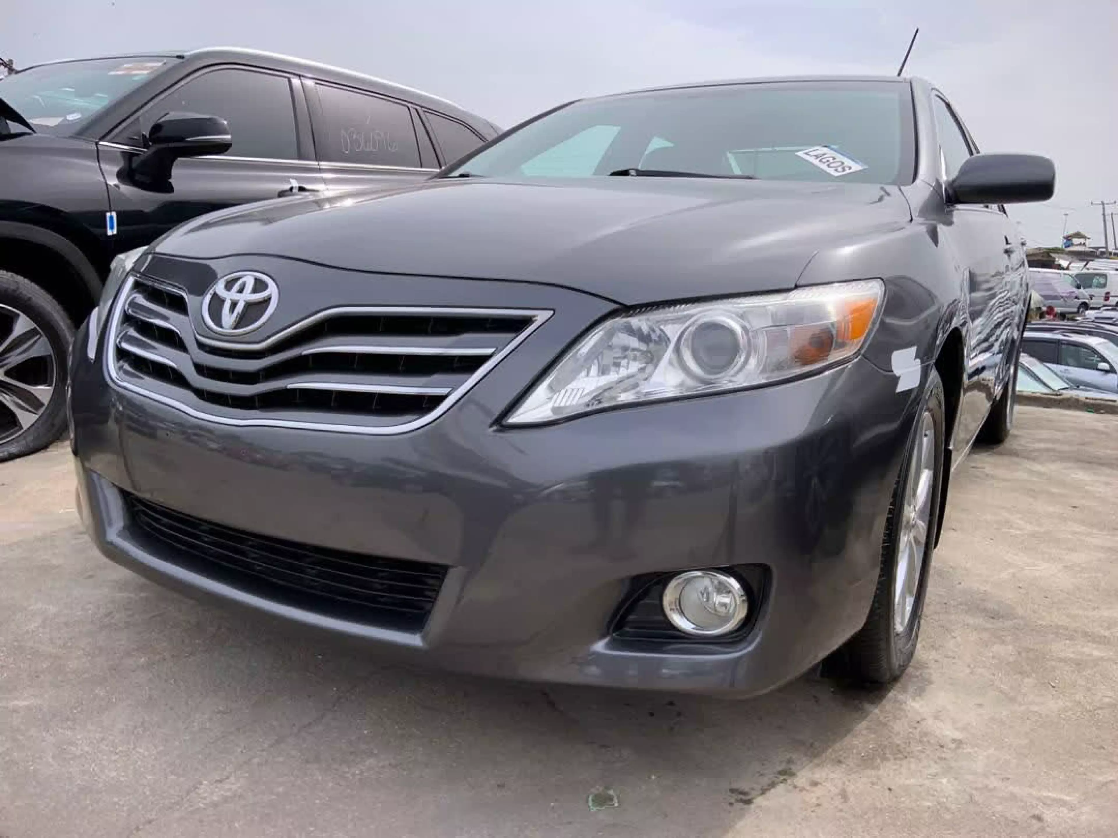Toyota Camry - 2011