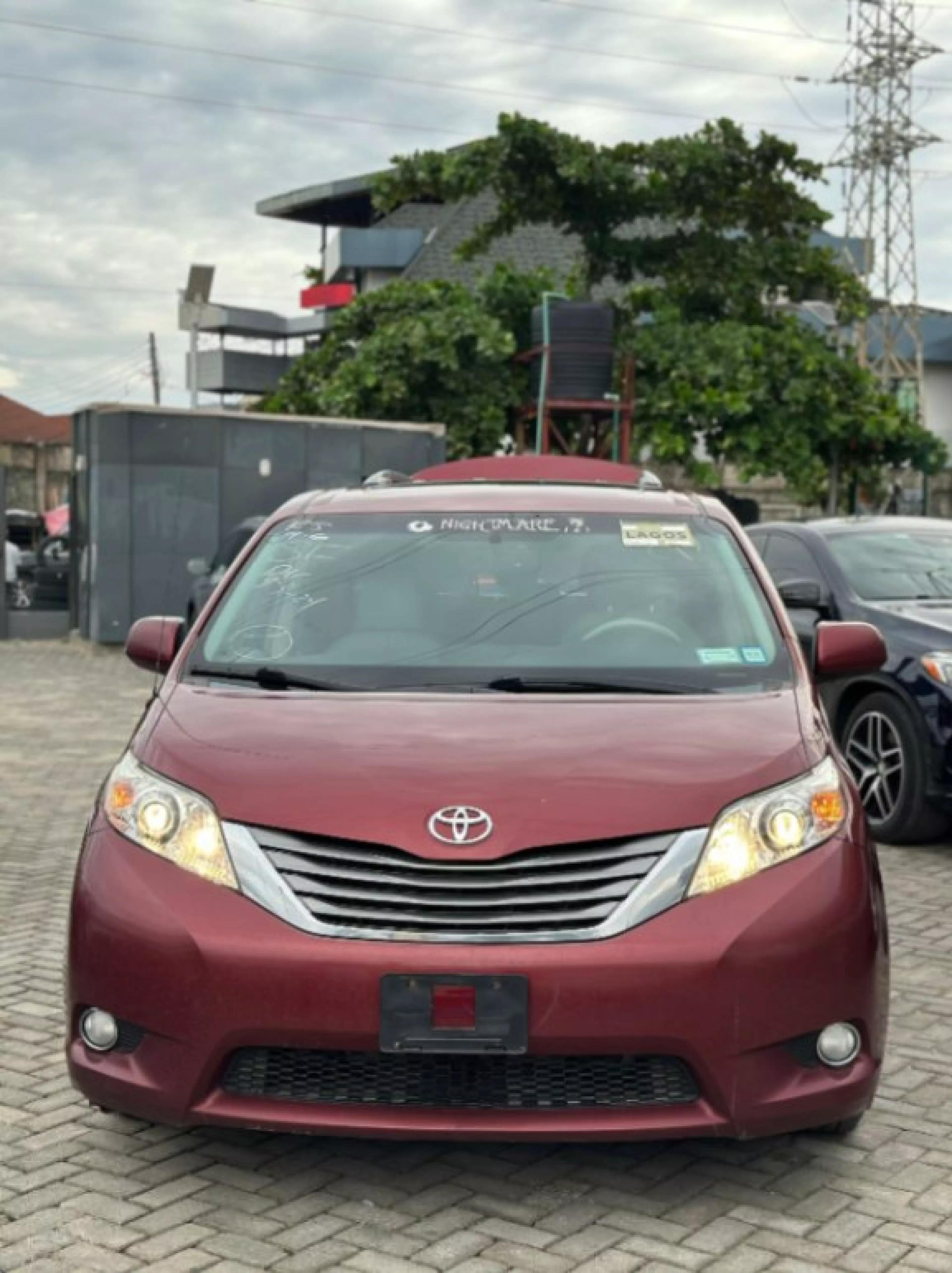Toyota Sienna - 2013