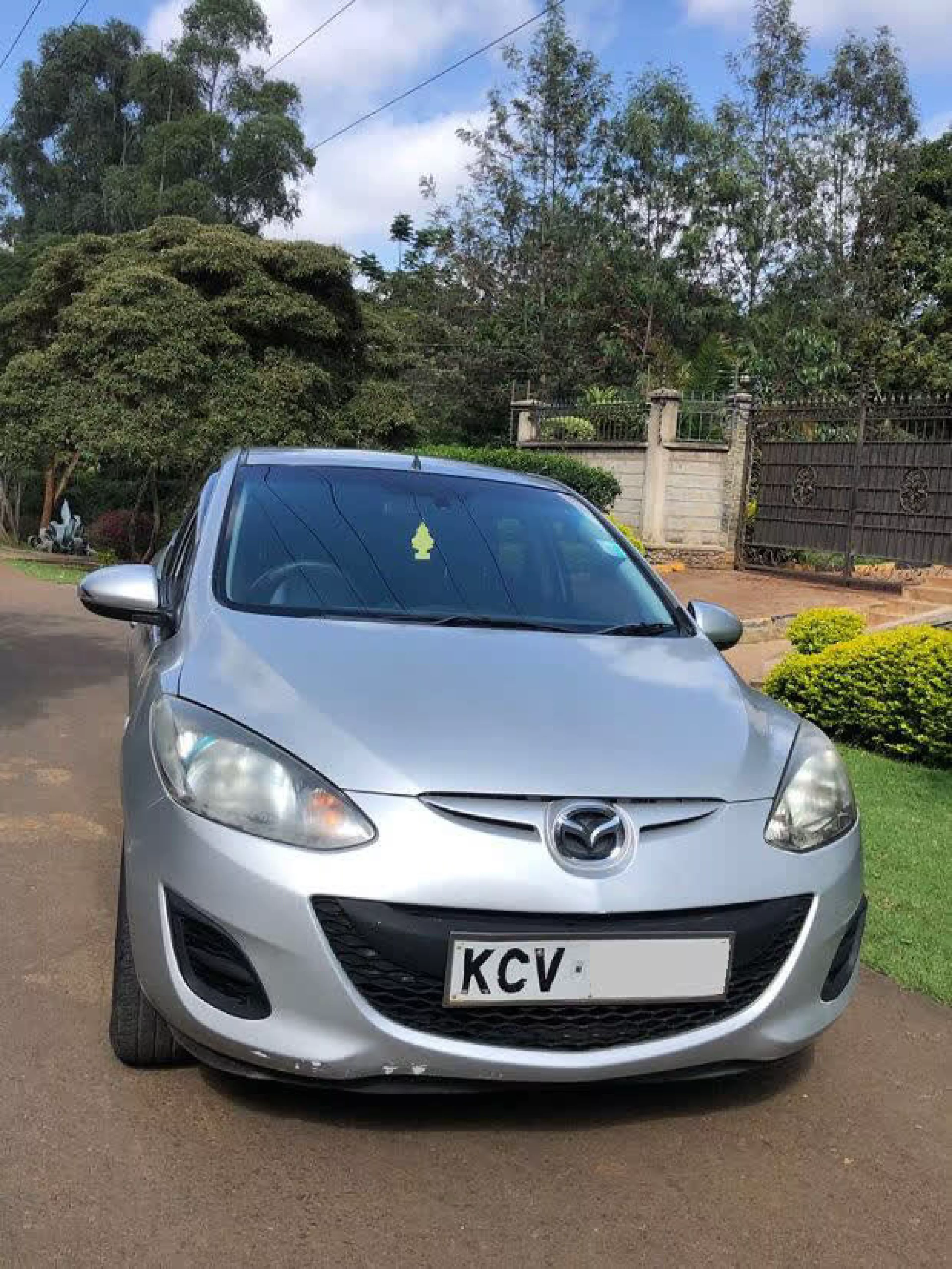 Mazda Demio - 2012